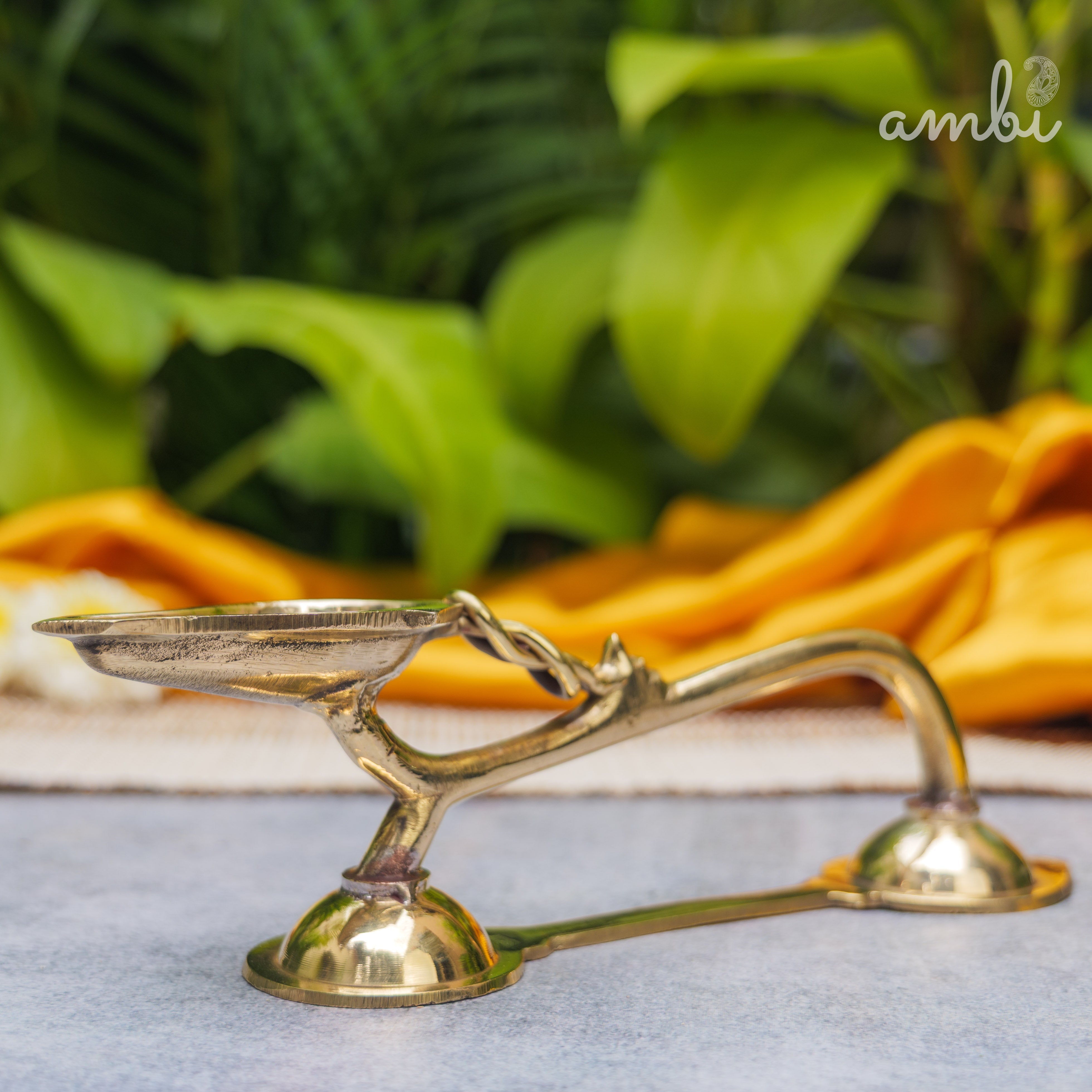 Handcrafted Brass Puja Dhoop Aarti Diya with Long Handle | 5.5 Inches | Small |