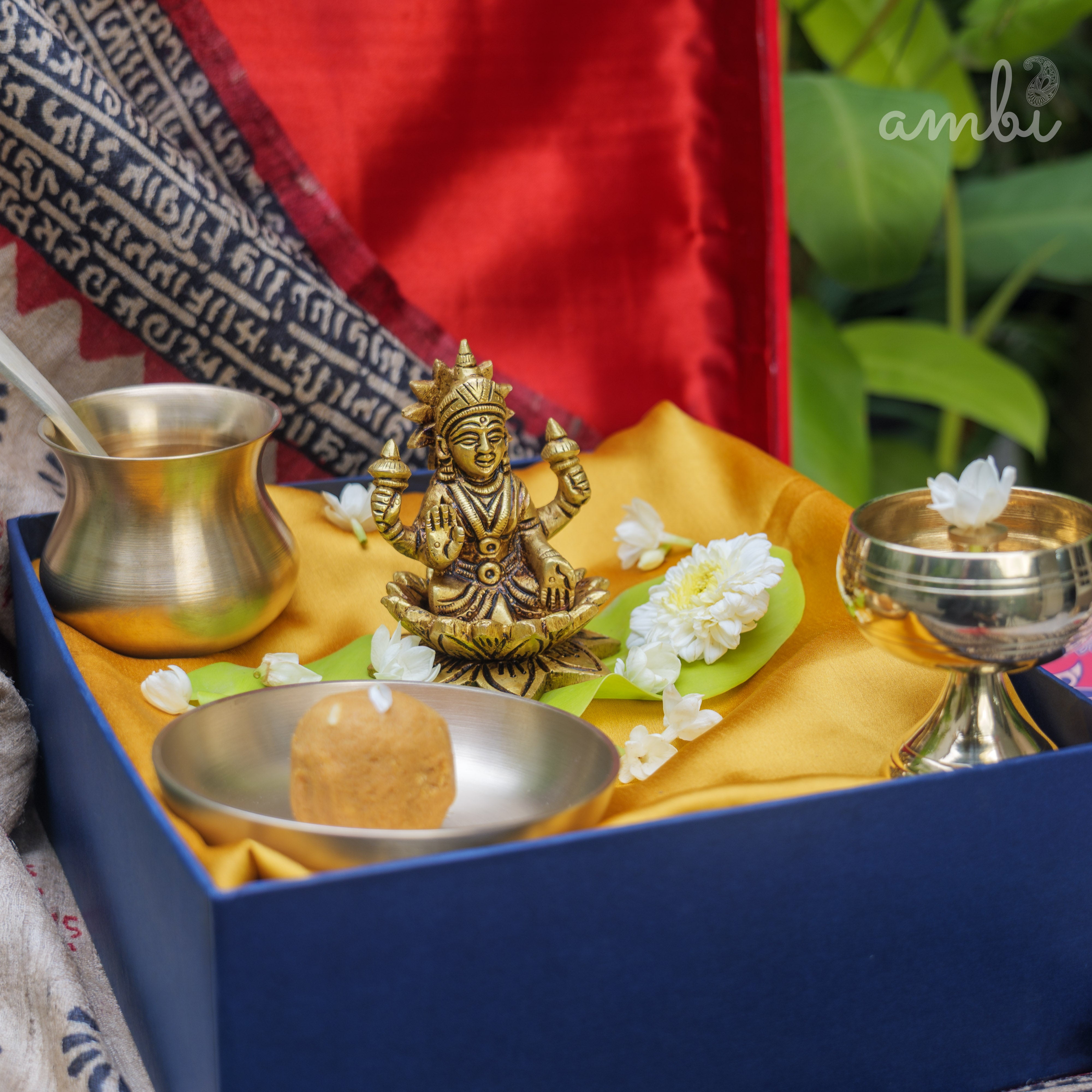 Pure Brass Goddess Lakshmi Idol - 3.5 inch height - Heavy Make