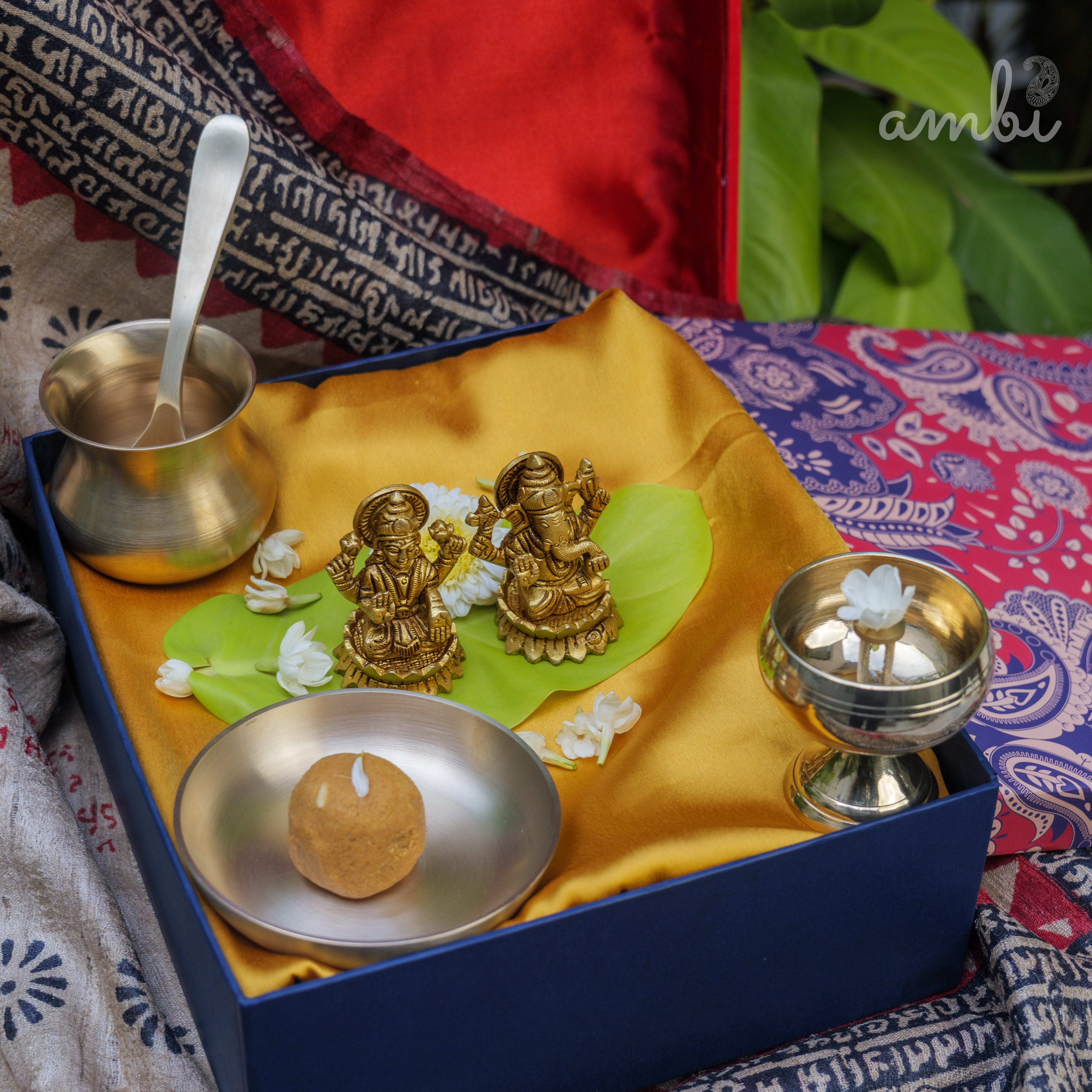 Pure Brass Lakshmi and Ganesha Idols - 3 inch height