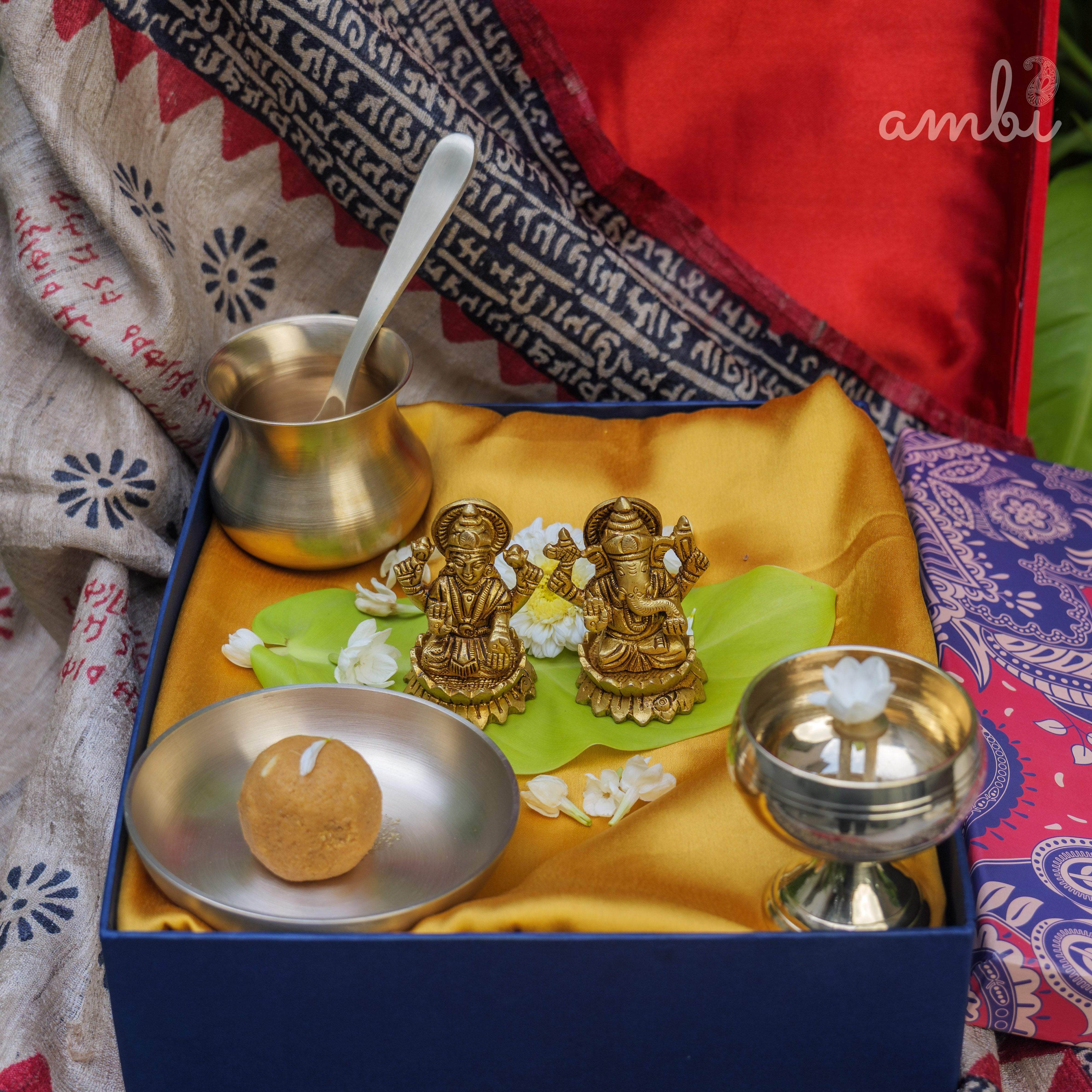 Pure Brass Lakshmi and Ganesha Idols - 3 inch height