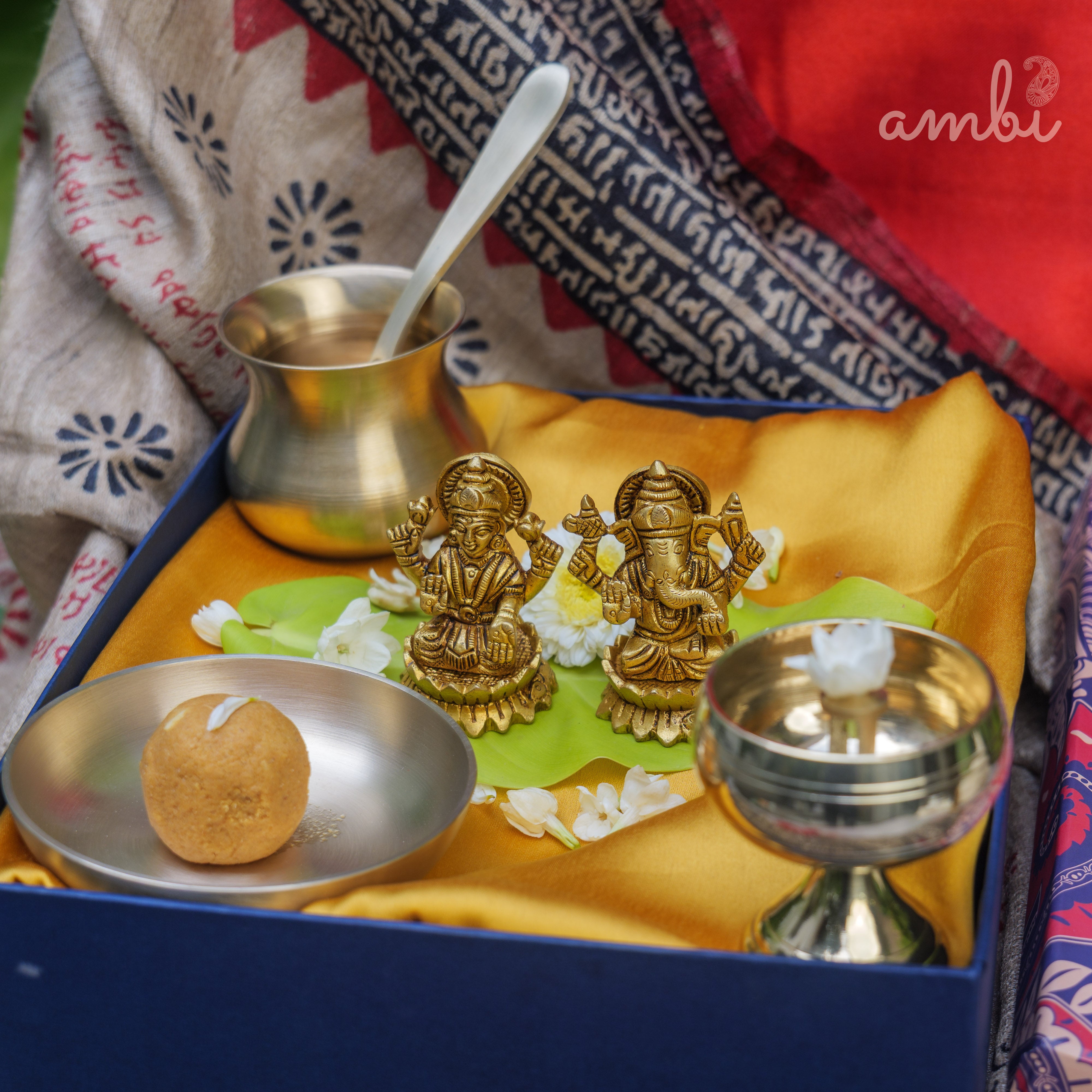 Pure Brass Lakshmi and Ganesha Idols - 3 inch height