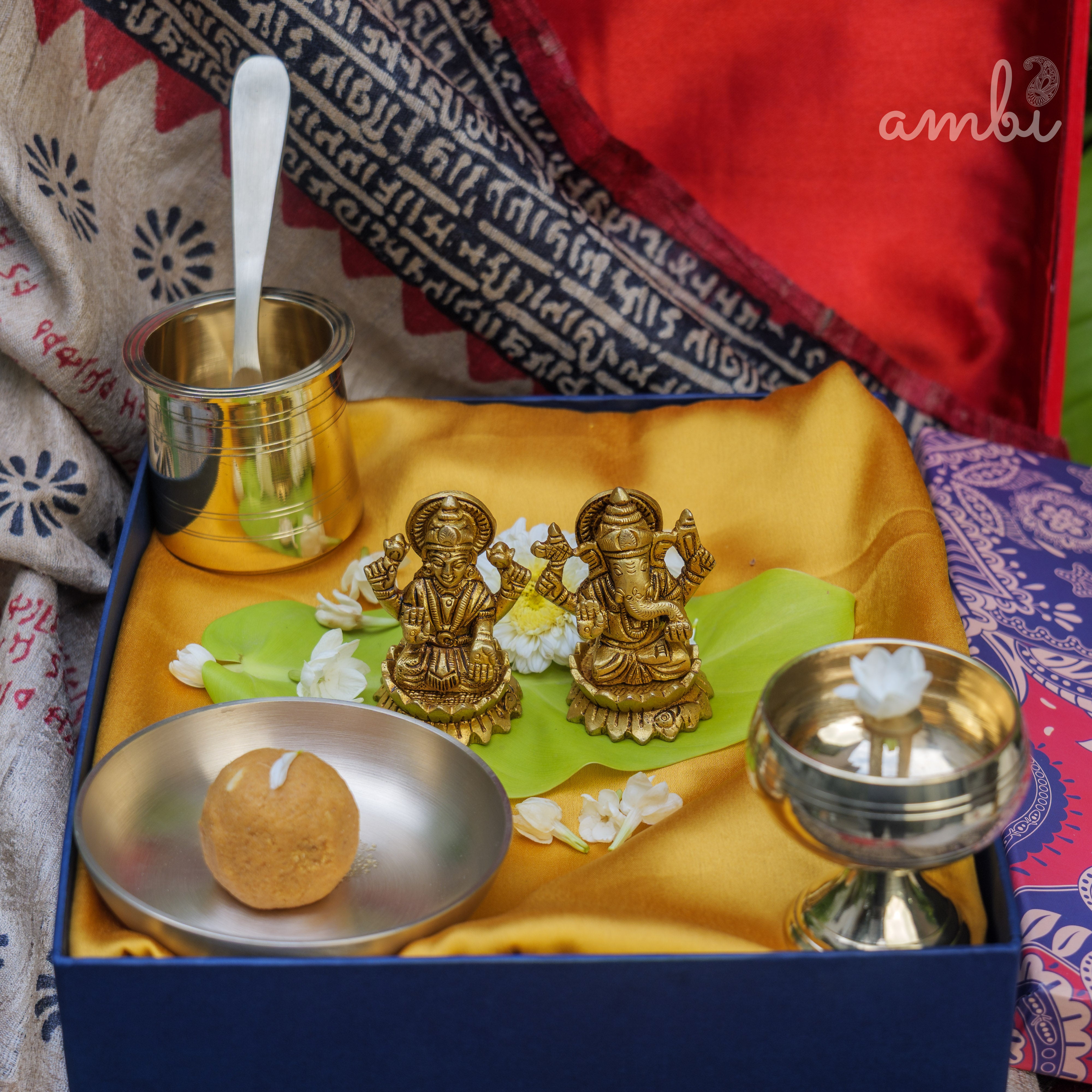 Pure Brass Lakshmi and Ganesha Idols - 3 inch height