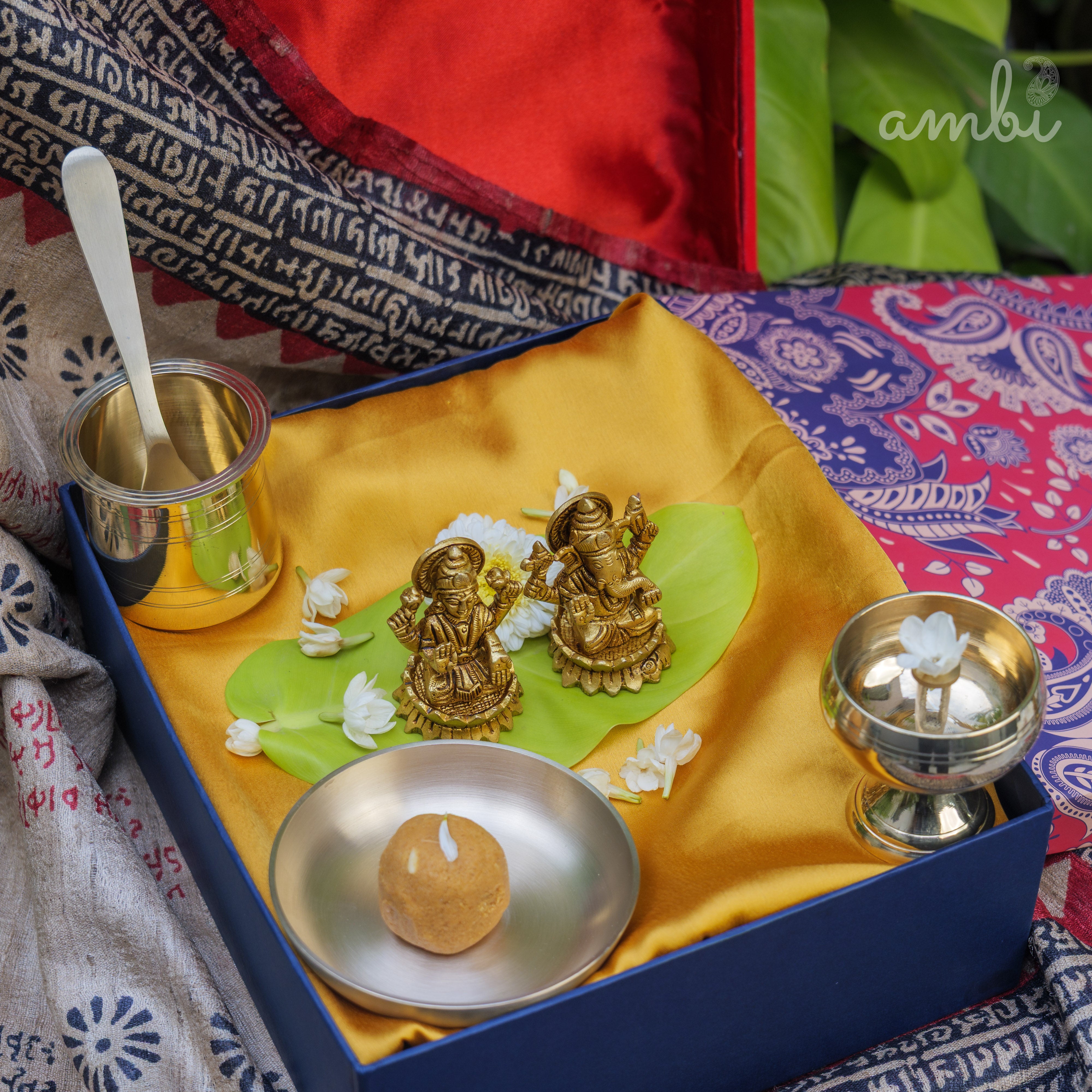 Pure Brass Lakshmi and Ganesha Idols - 3 inch height