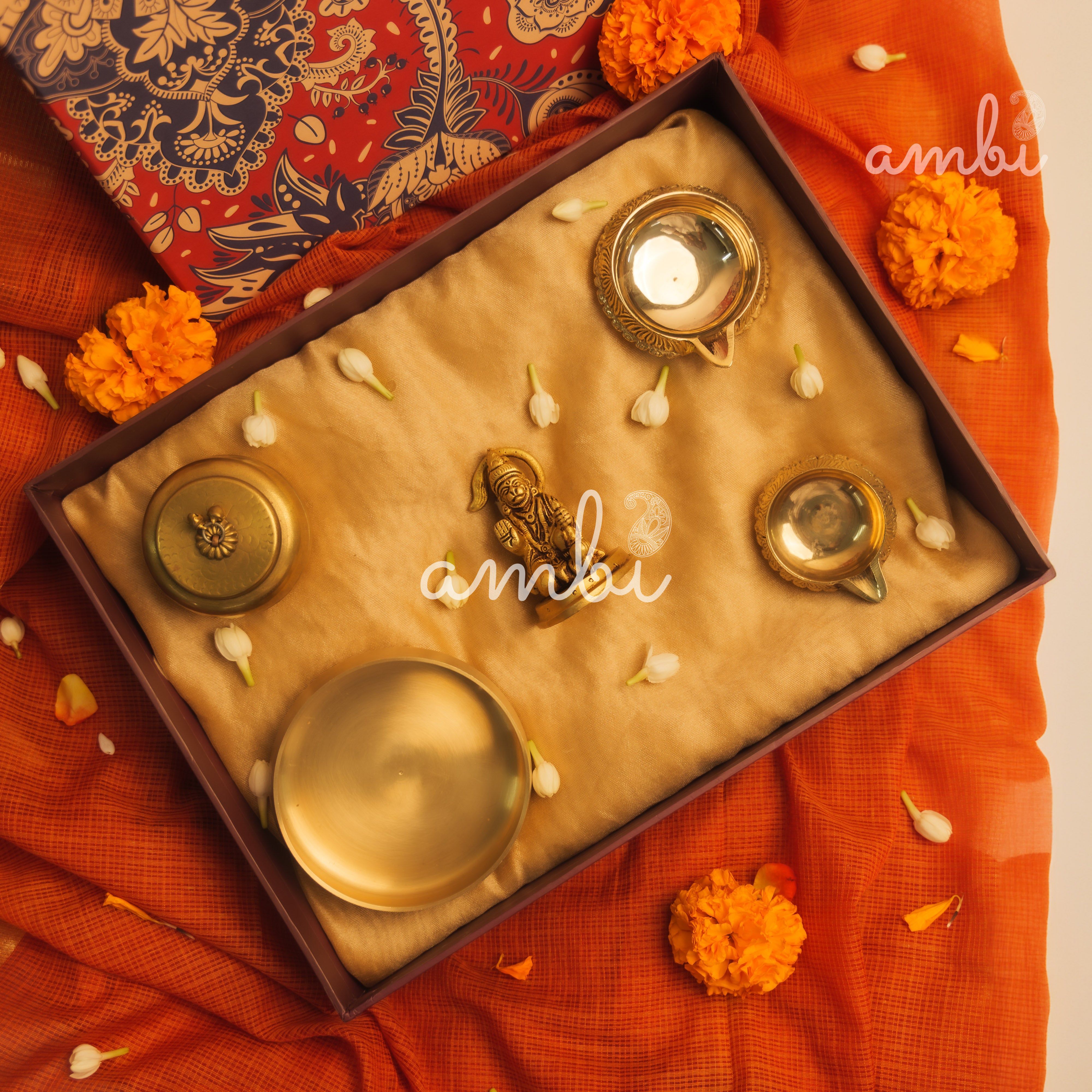 Pure Brass Hanuman Idol Giftbox