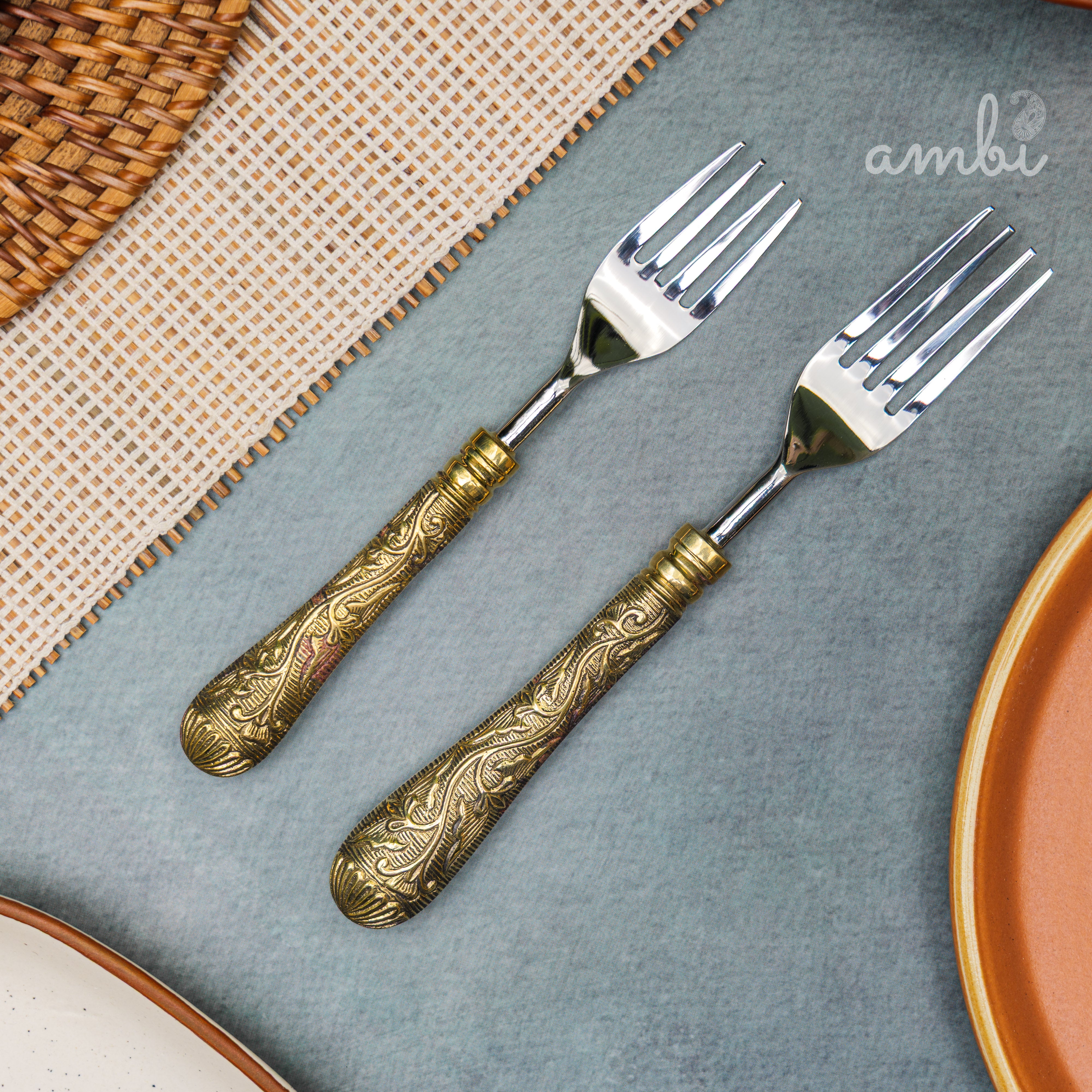 Handcrafted Heavy Steel Silver Cutlery Set of 5 - Golden Etched Handle