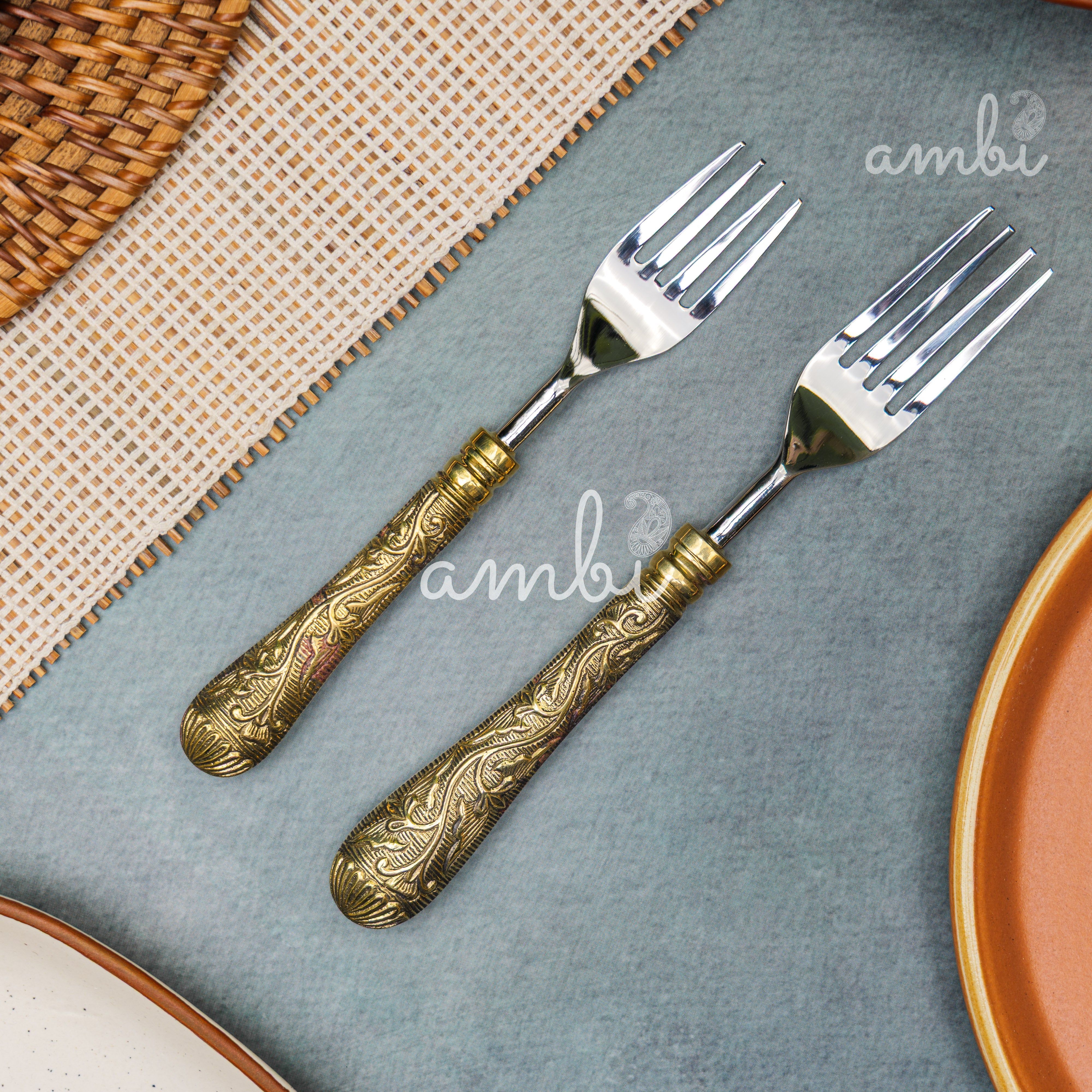 Handcrafted Heavy Steel Silver Cutlery Set of 5 - Golden Etched Handle