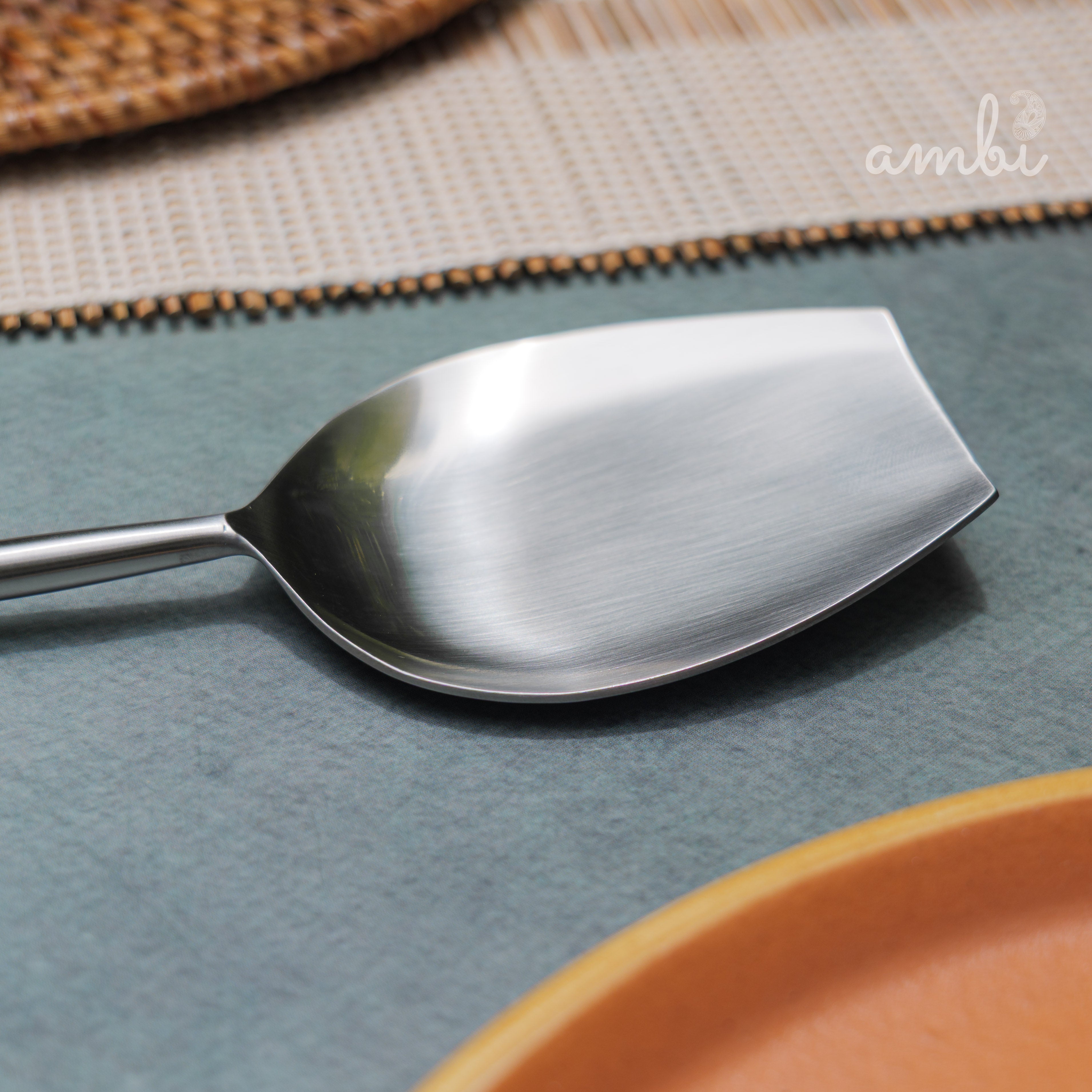 Ambi Virgin Steel Salad Server - Set of 2