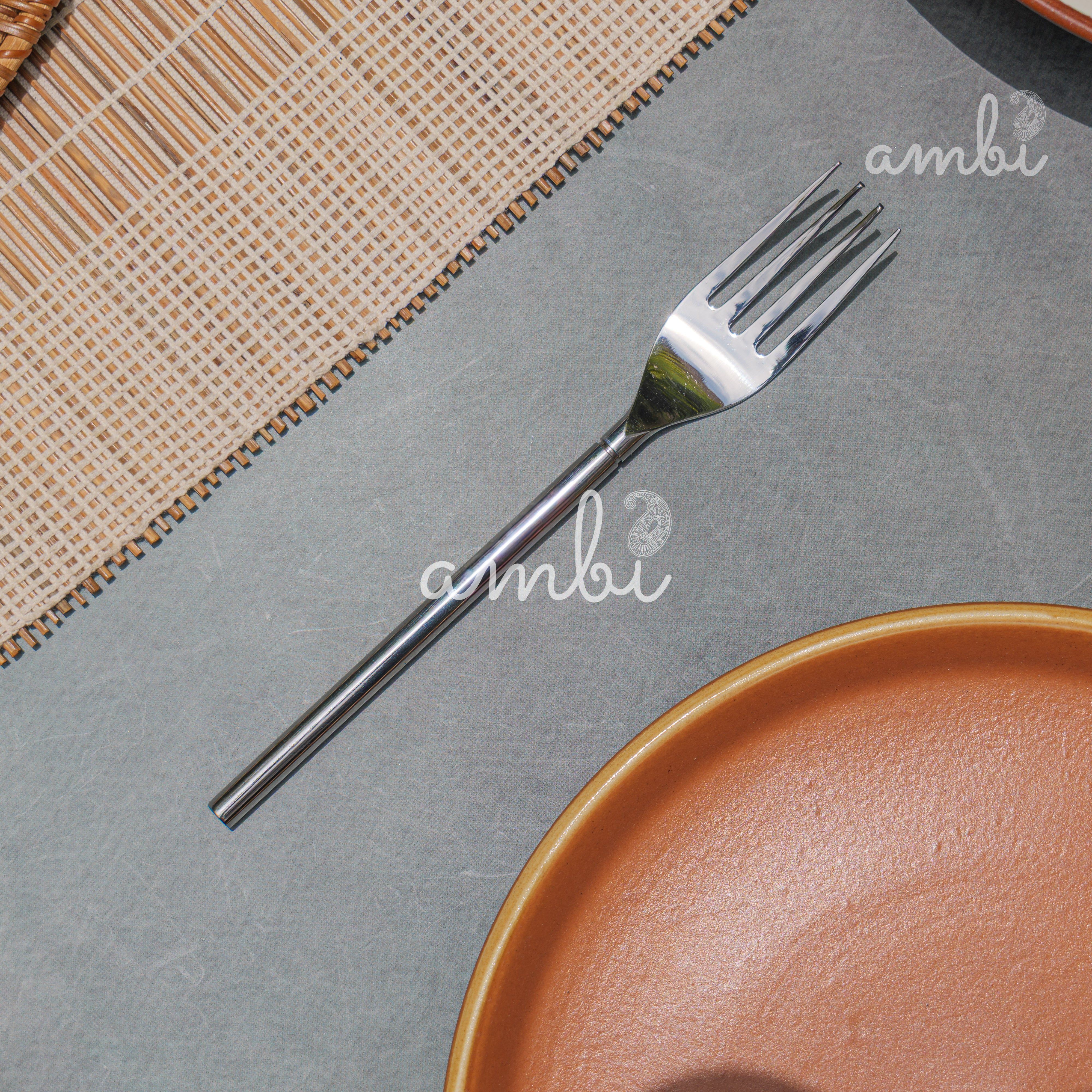 Handcrafted Heavy Steel Silver Cutlery Set of 4