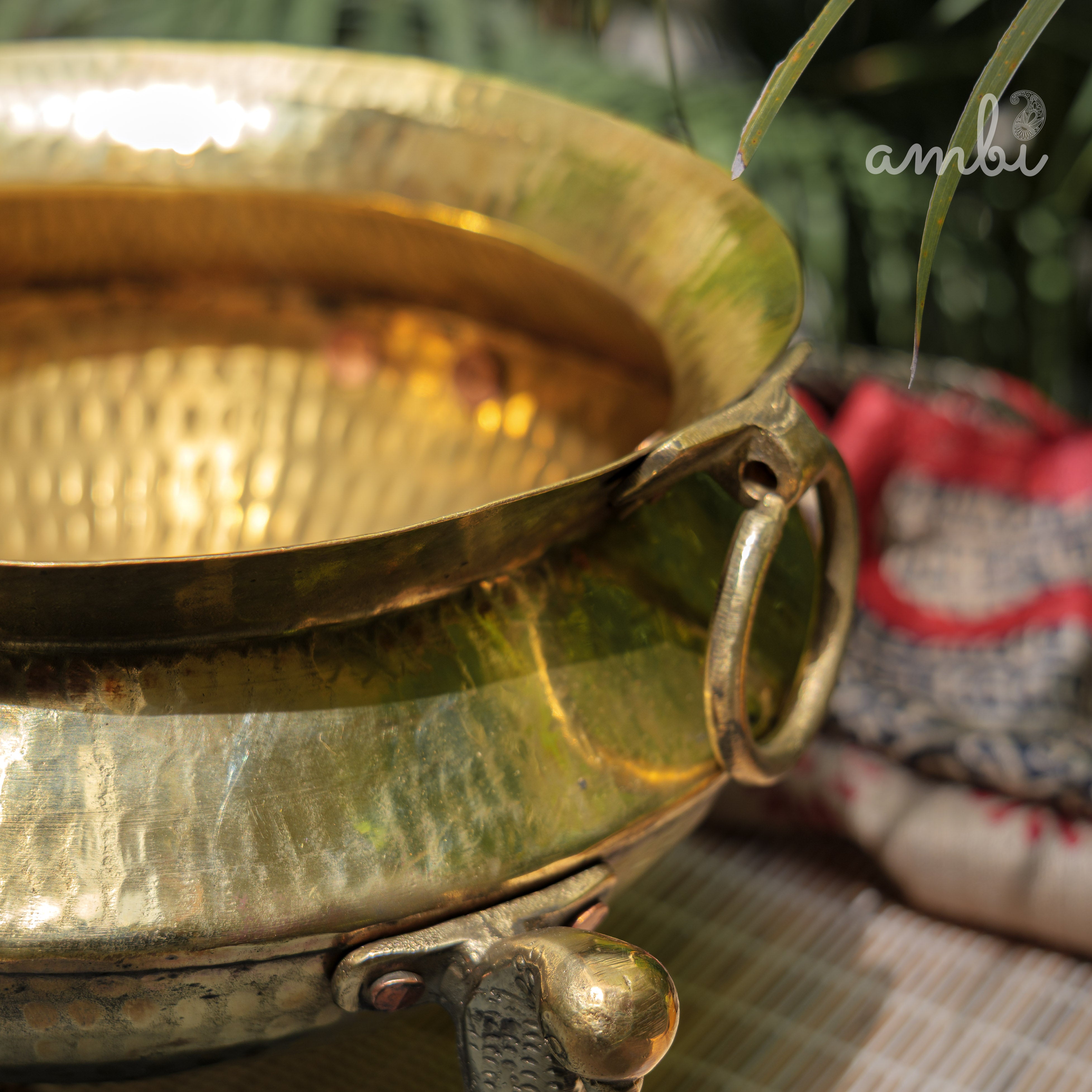 Hammered Vintage Brass Water Pot (Mataka)