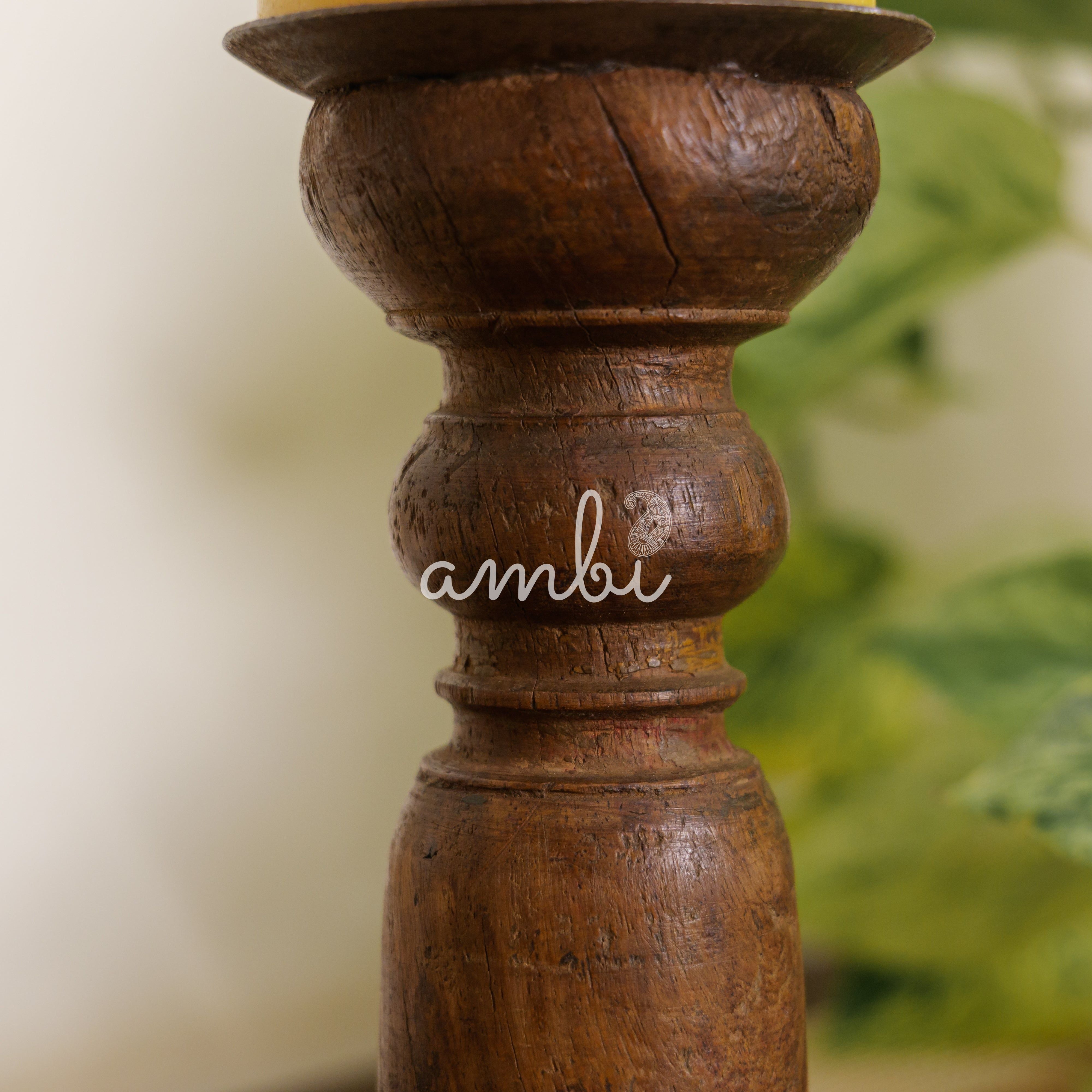 Classy Vintage Candle Stand