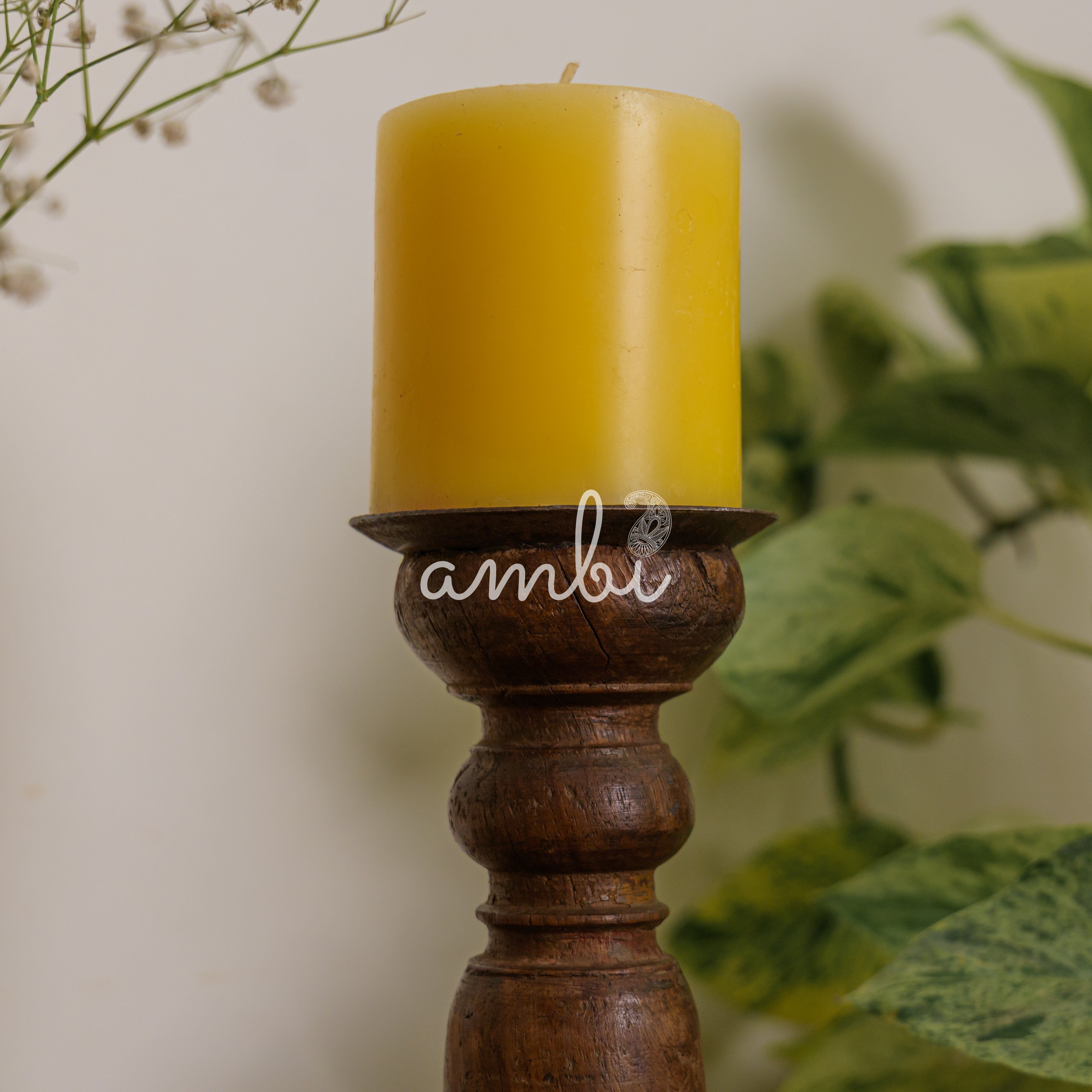 Classy Vintage Candle Stand