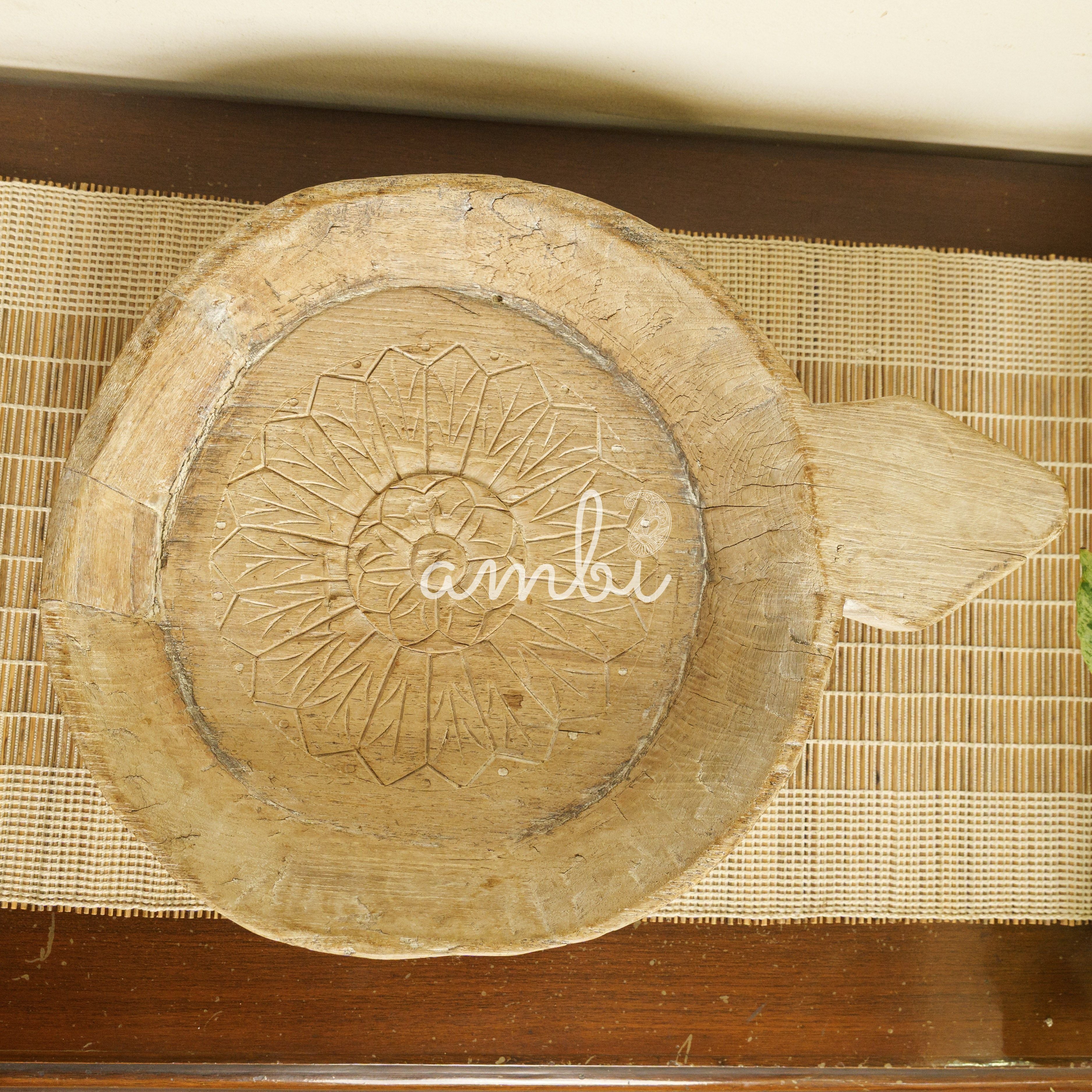 Round Parat - Vintage Wooden Parat / Planter / Table Decor / Fruit Basket