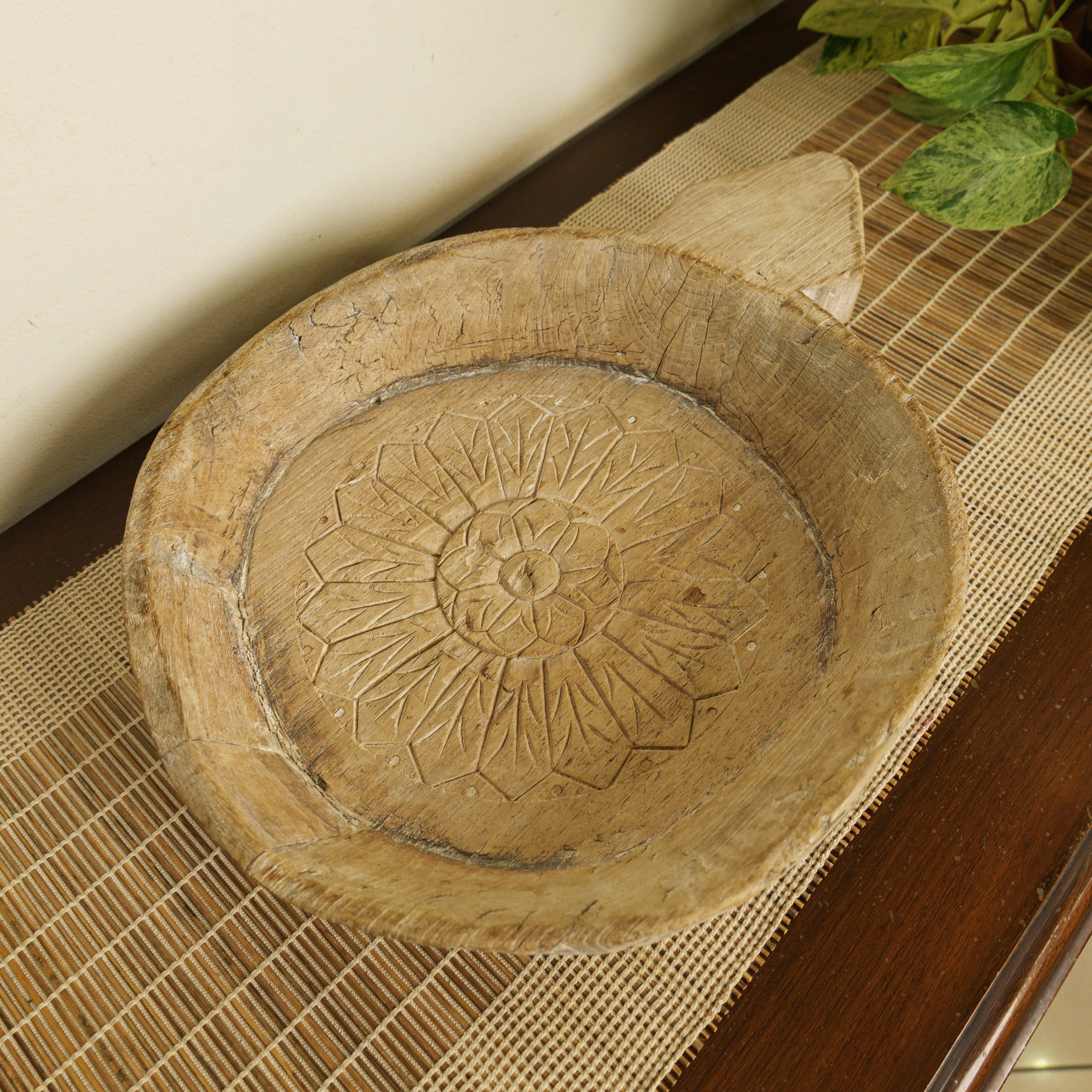 Round Parat - Vintage Wooden Parat / Planter / Table Decor / Fruit Basket