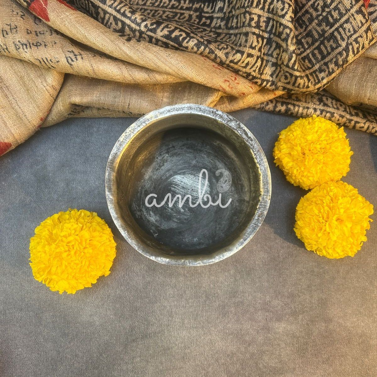 Handcrafted Vintage Timeless Brass Pot On Leg