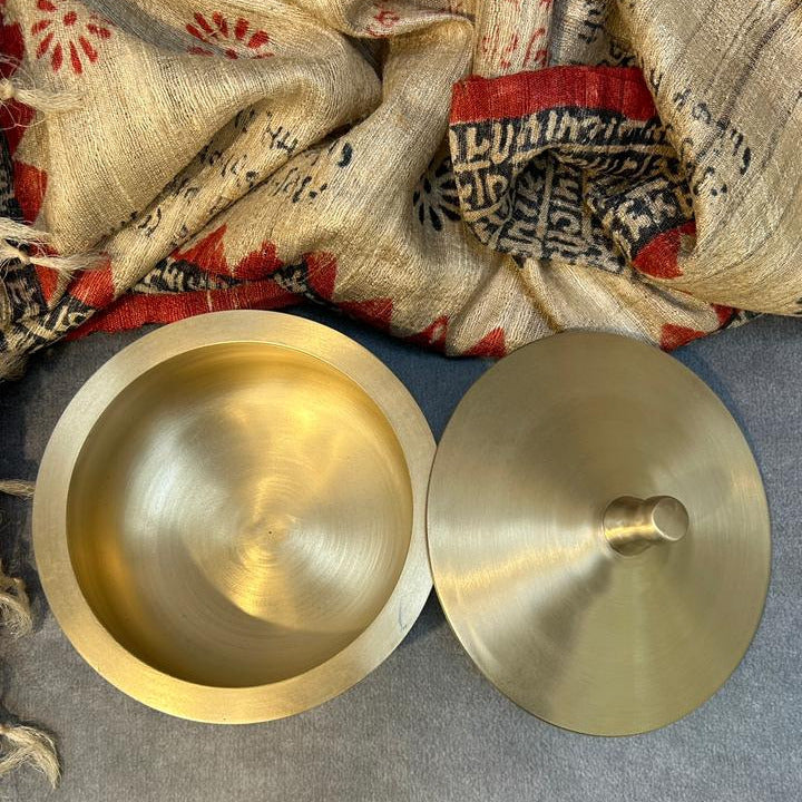 Ambi 100% Pure Lead-Free Kansa Serving Handi with Crowned Lid – Small Size - 600 ML