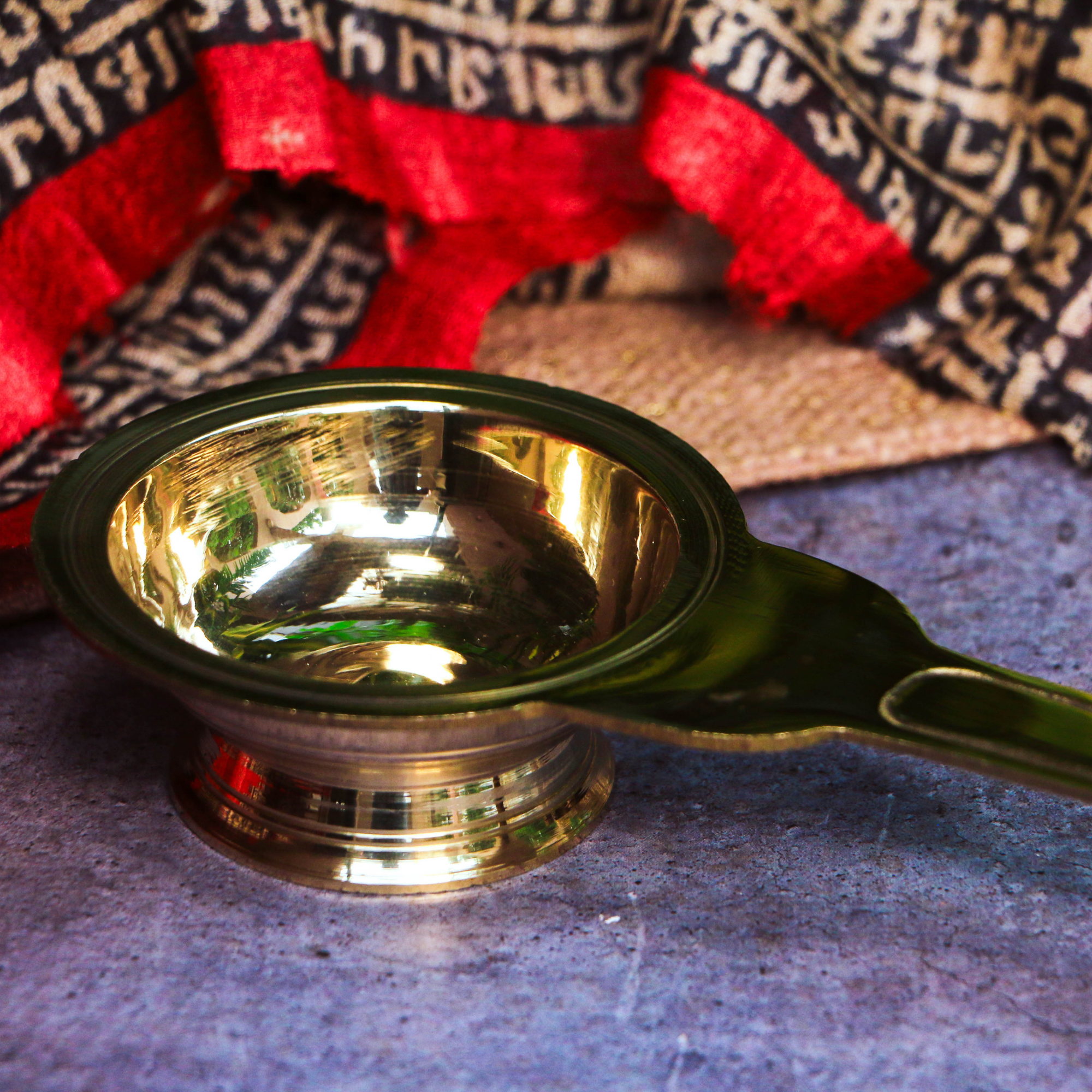 100% Pure Brass Pooja Aarti Deepam / Deepak / Diya - Length - 25 cms (10 inches)