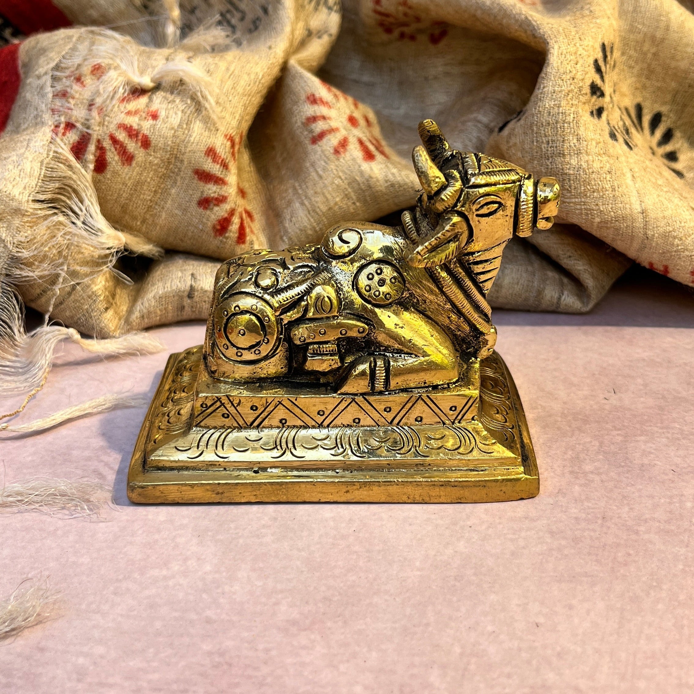 Ambi Pure Brass Nandi Maharaj Murti with Shiva & Nag Design- 710 Grams