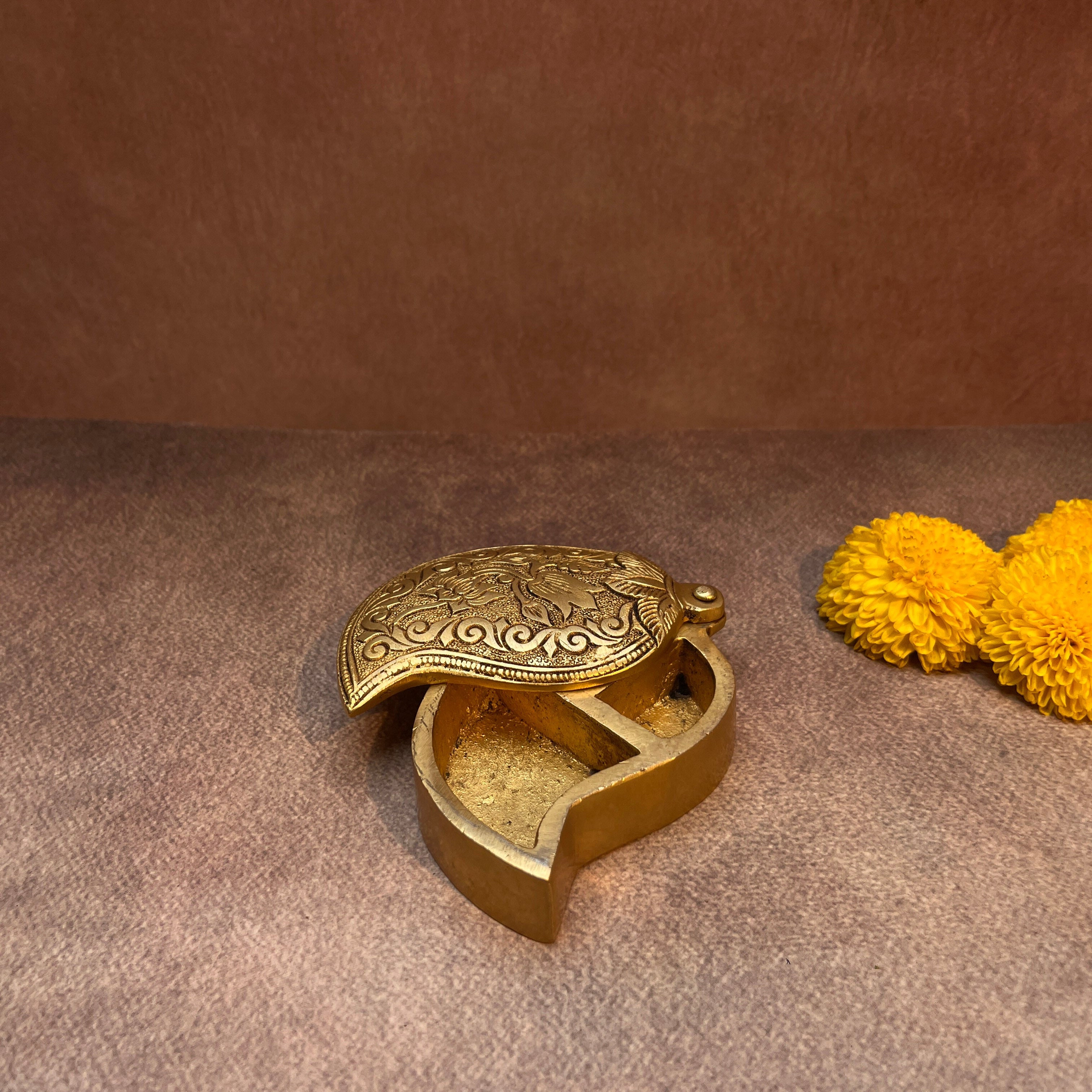 Ambi Brass Kumkum Box with Feather Applicator | Pooja Accessory