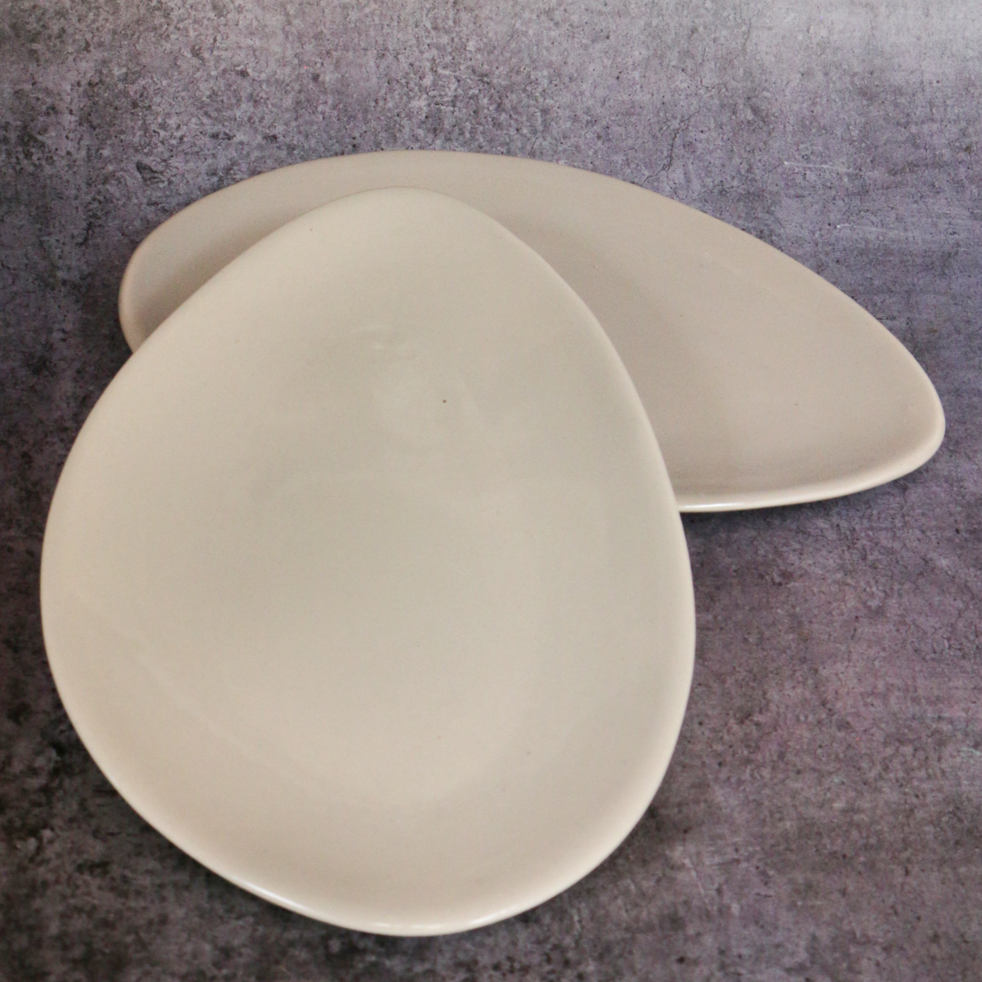 Ambi Handmade Ceramic Almond Shaped Serving Platter Small