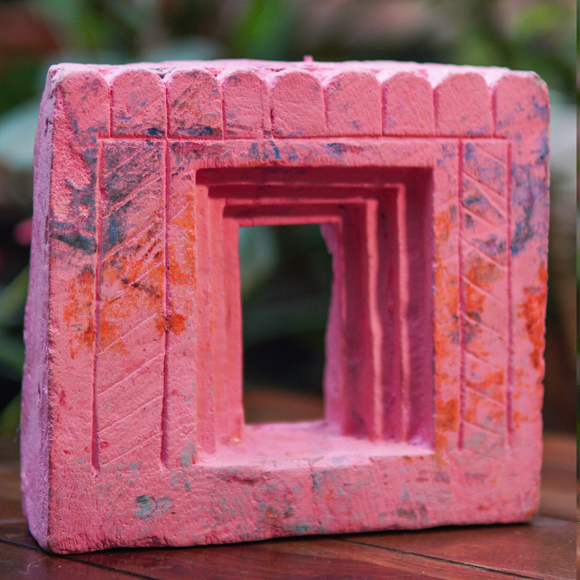 Wooden Temple Frame in Pink