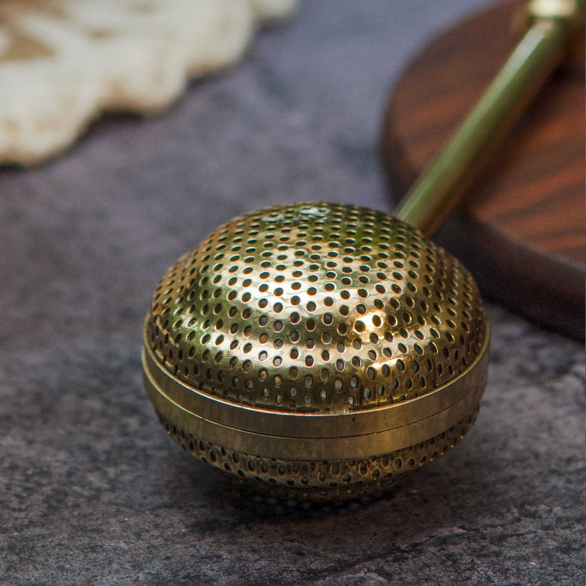 Pure Brass Bliss Tea Infuser with Slide Mechanism - GOLD