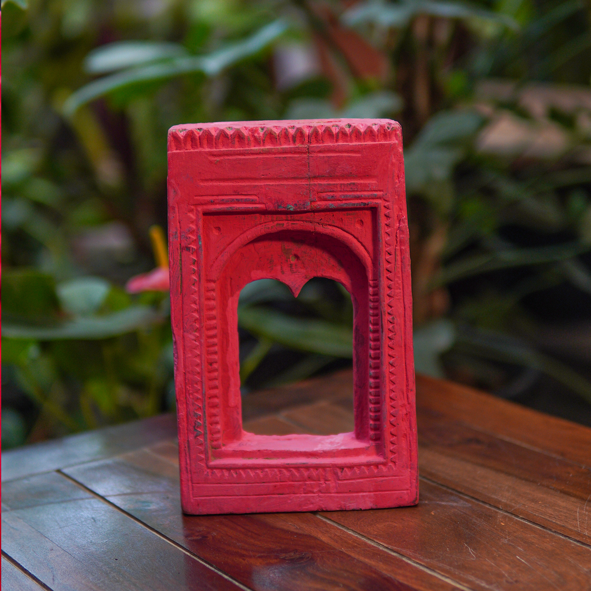 Wooden Temple Frame in Dark Pink