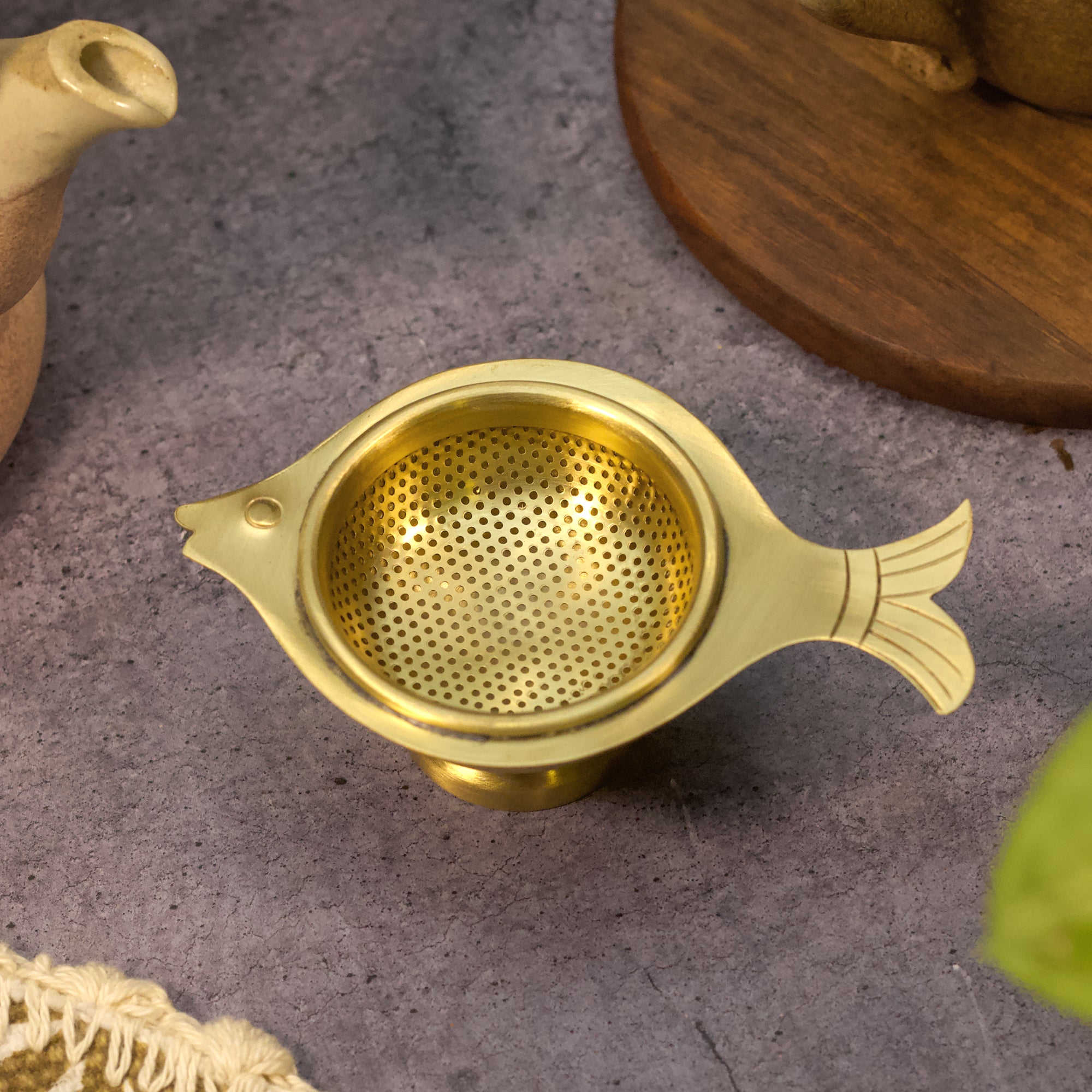 Fish Shaped Tea Medium Sized Strainer with Resting Pot