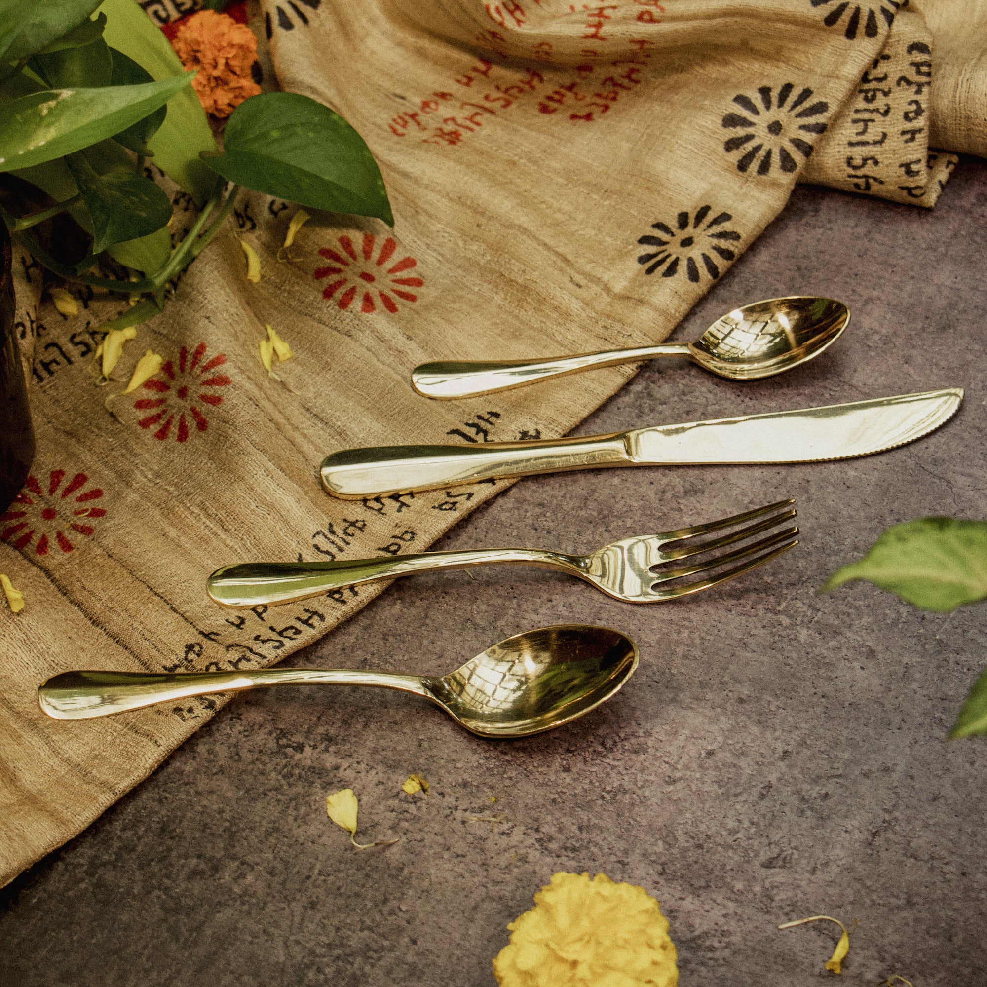 Exquisite Brass Cutlery Set - set of 4