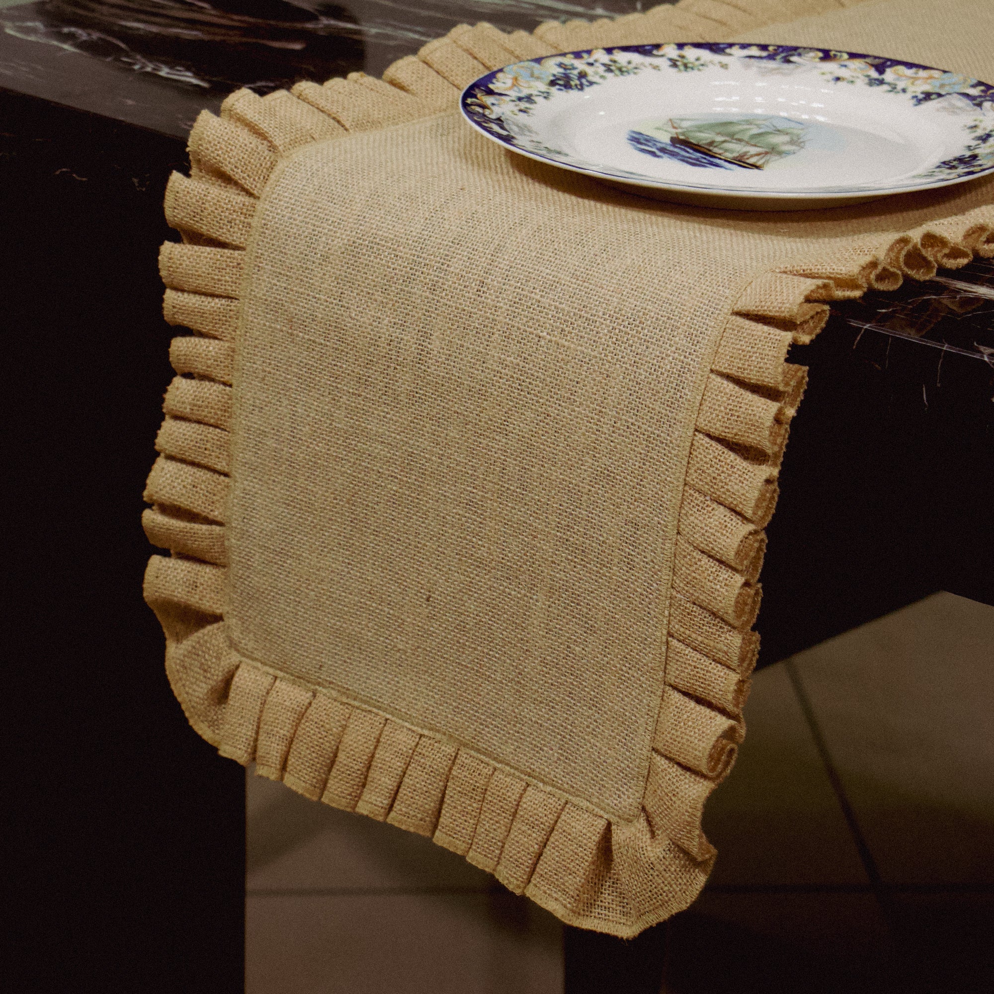 Handmade Jute Table Runner Set with 8 Table Mats with Loops