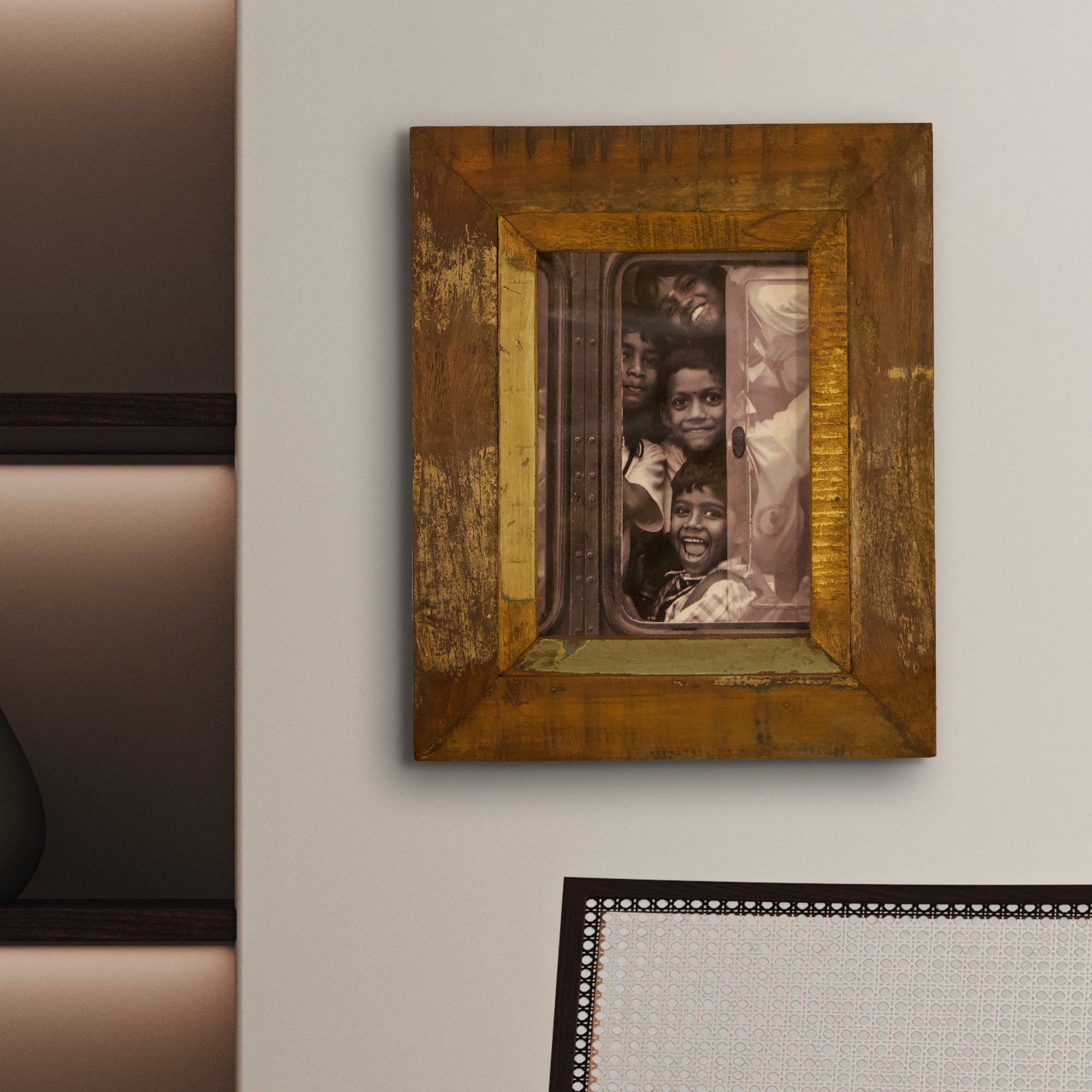 2025 Collection - Vintage Wooden Photo Frame - 13 X 11 inches