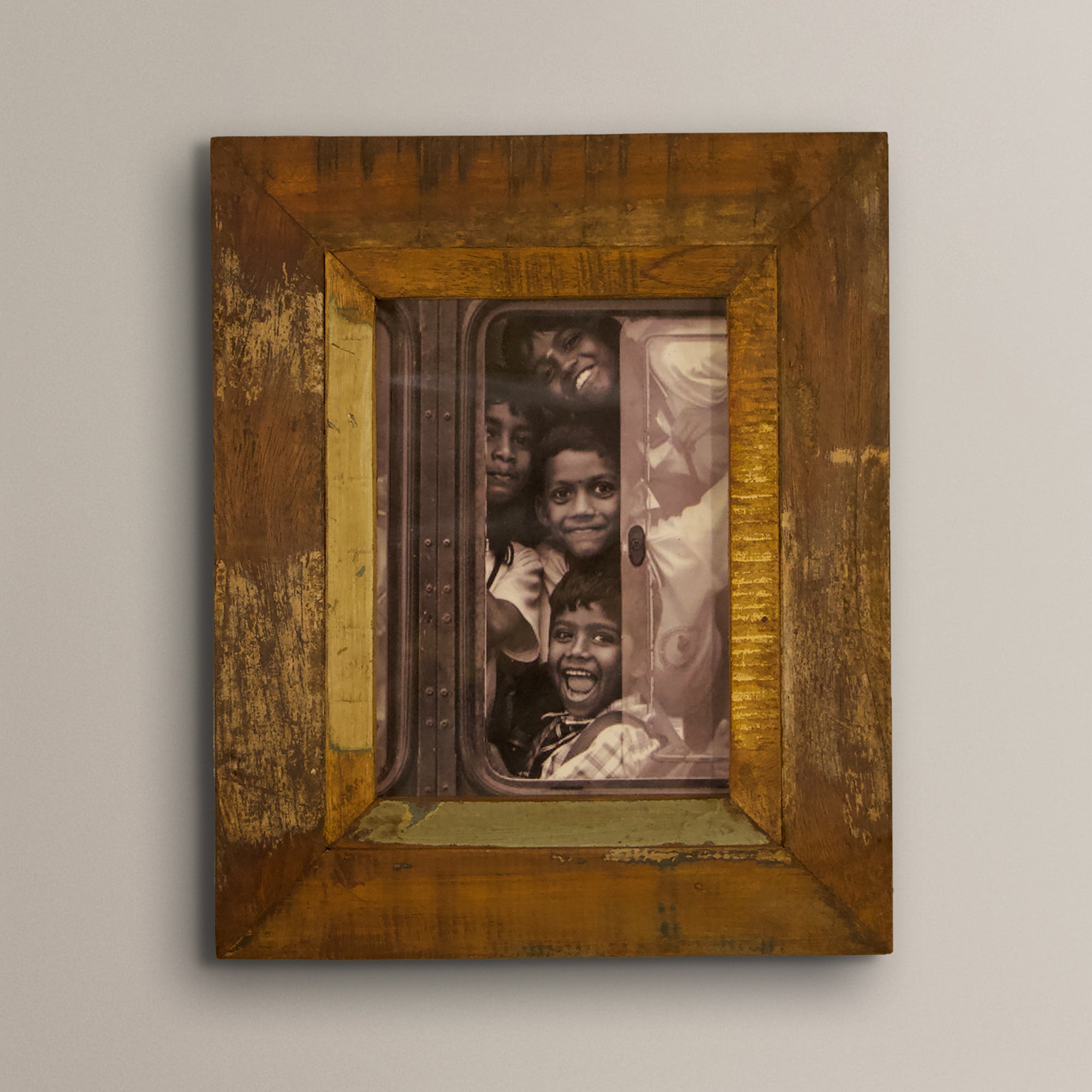 2025 Collection - Vintage Wooden Photo Frame - 13 X 11 inches