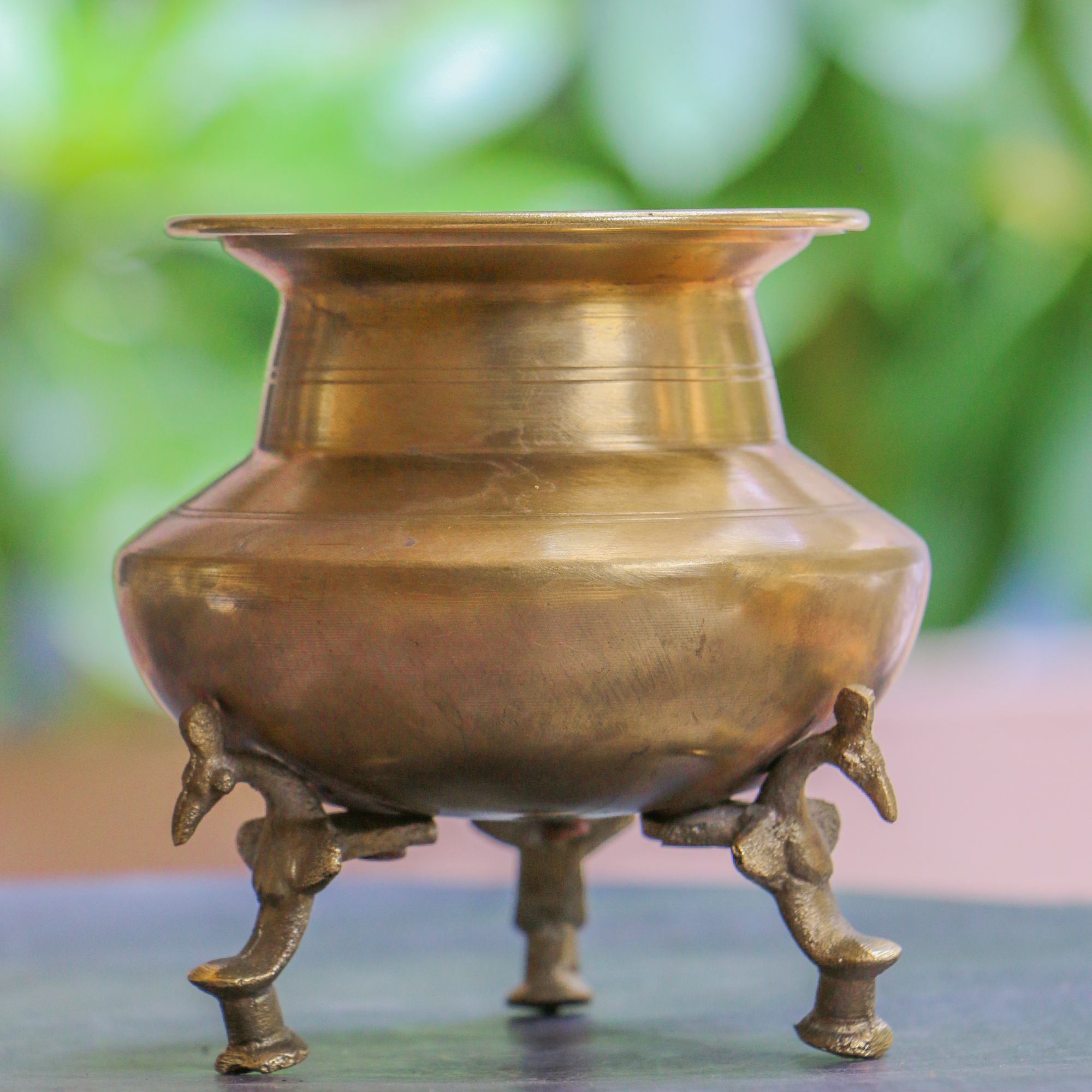 Ambi Vintage Brass Lota on Legs - A Masterpiece for your Mantle