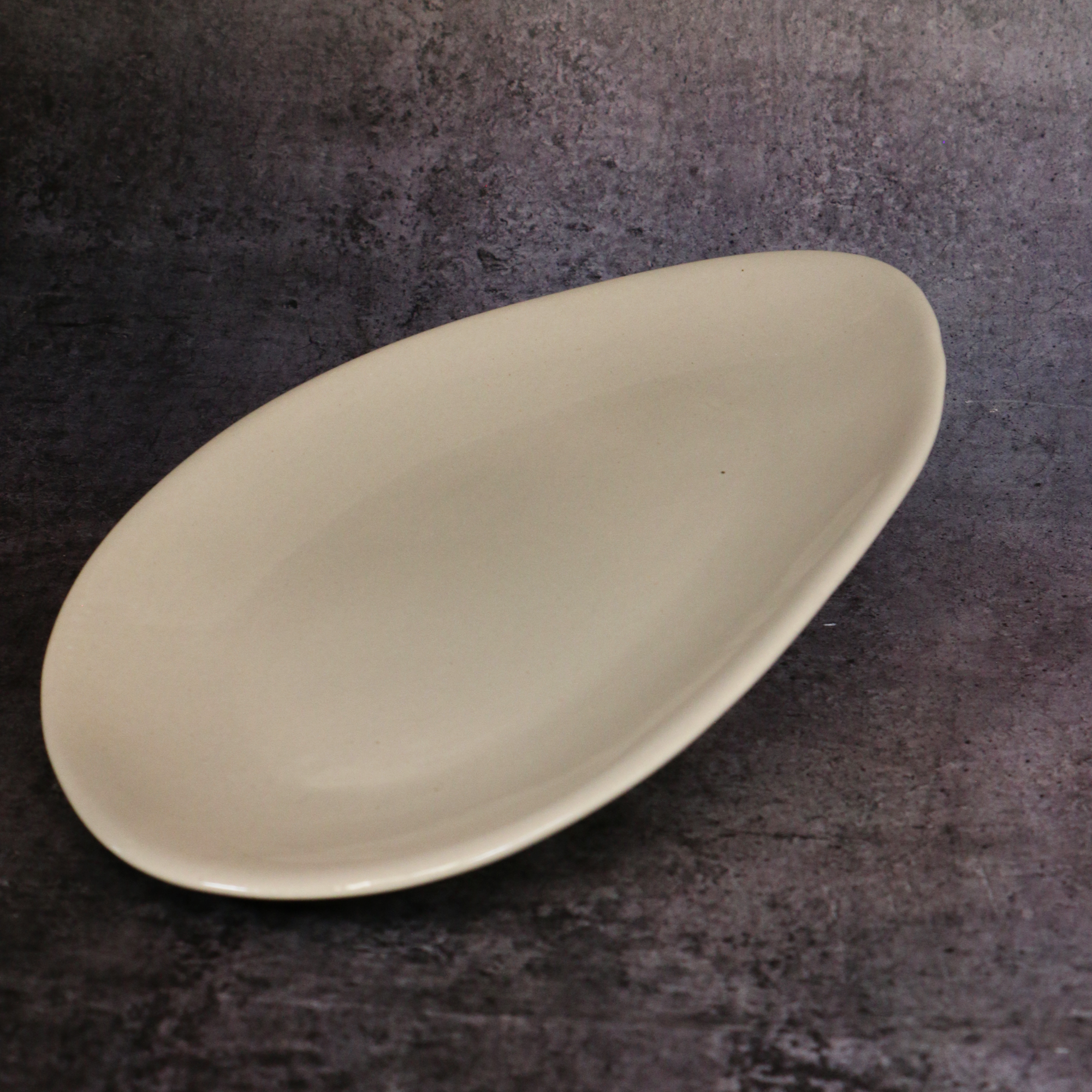 Handmade Ceramic Cream Pear-shaped Serving Platter Set of 2