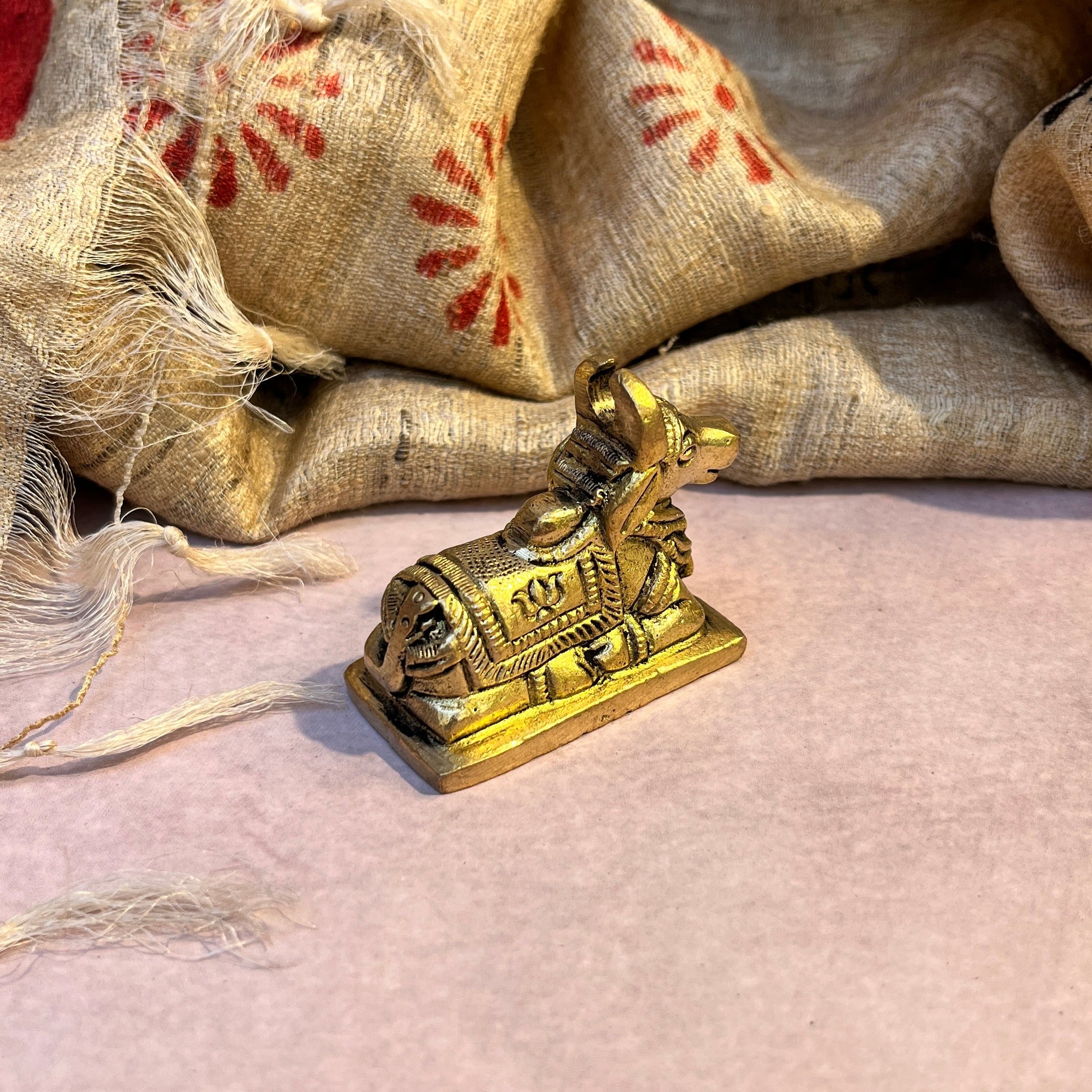 Ambi Pure Brass Nandi Statue with Lotus Engraving - 180 Grams