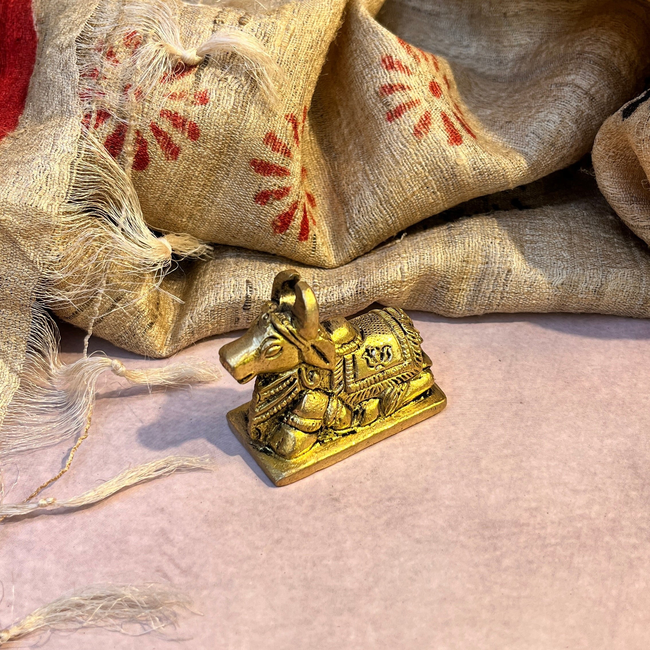 Ambi Pure Brass Nandi Statue with Lotus Engraving - 180 Grams