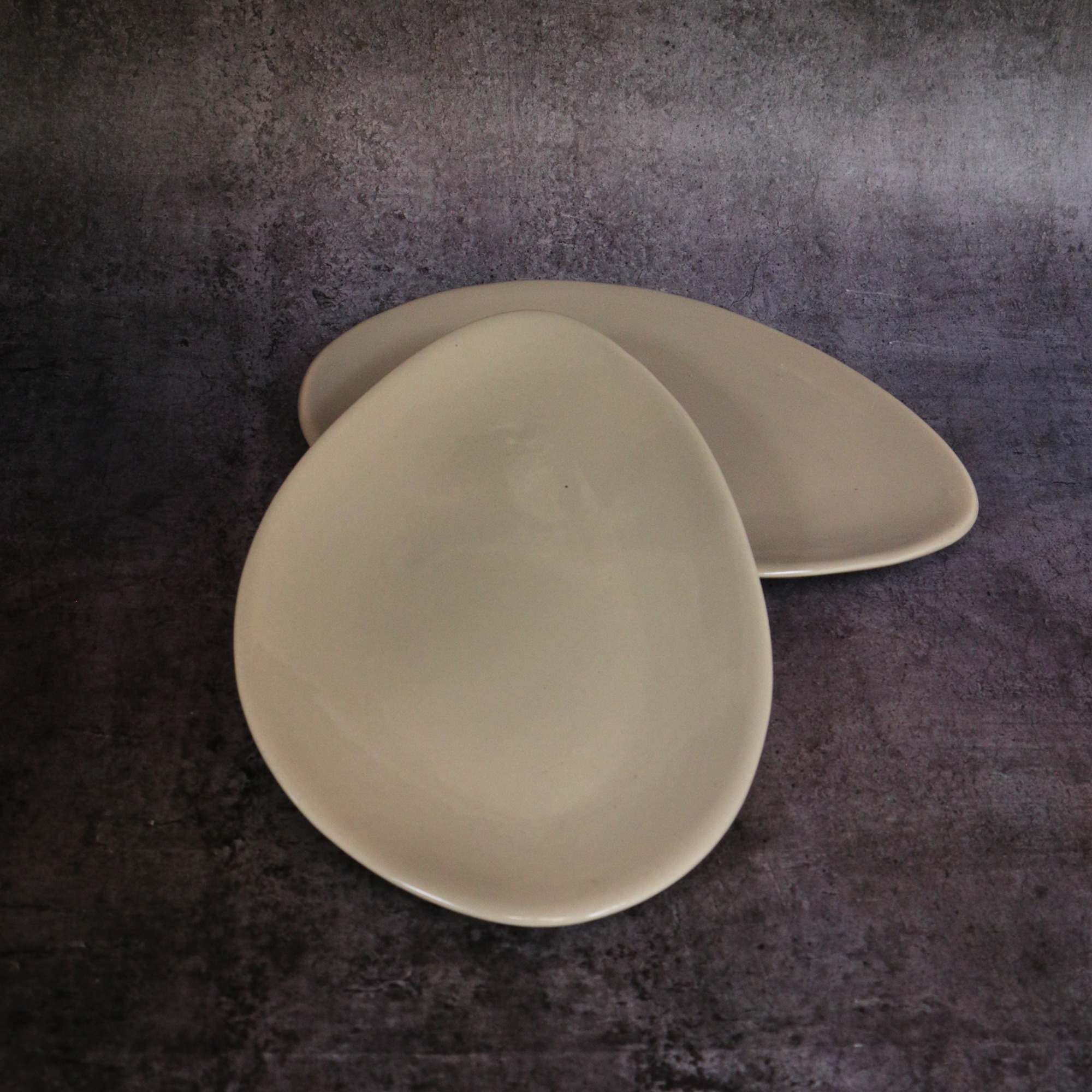 Handmade Ceramic Cream Pear-shaped Serving Platter Set of 2