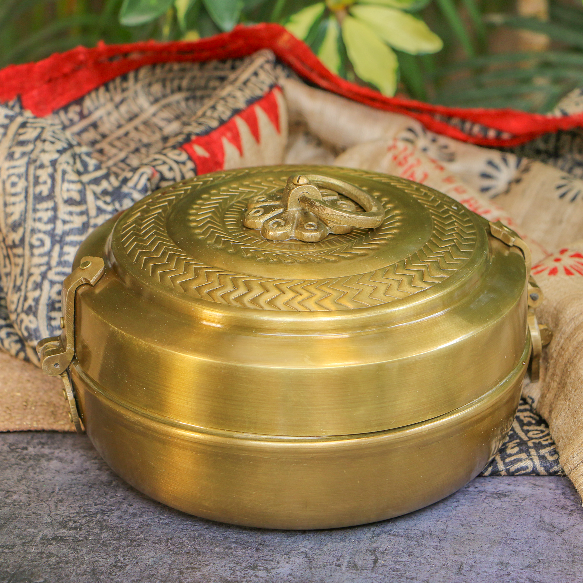 100% Brass Traditional Roti Box - Mughal Themed, Elegantly Crafted