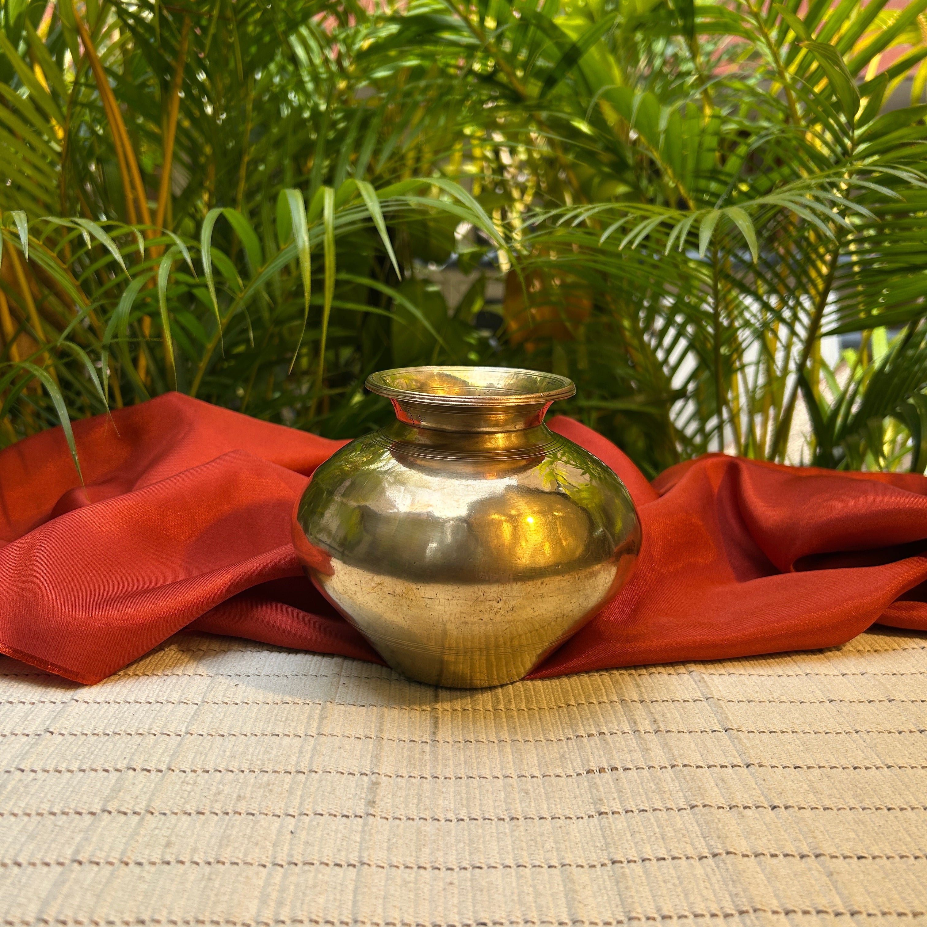 Vintage Water Mataka - Planter / Vase