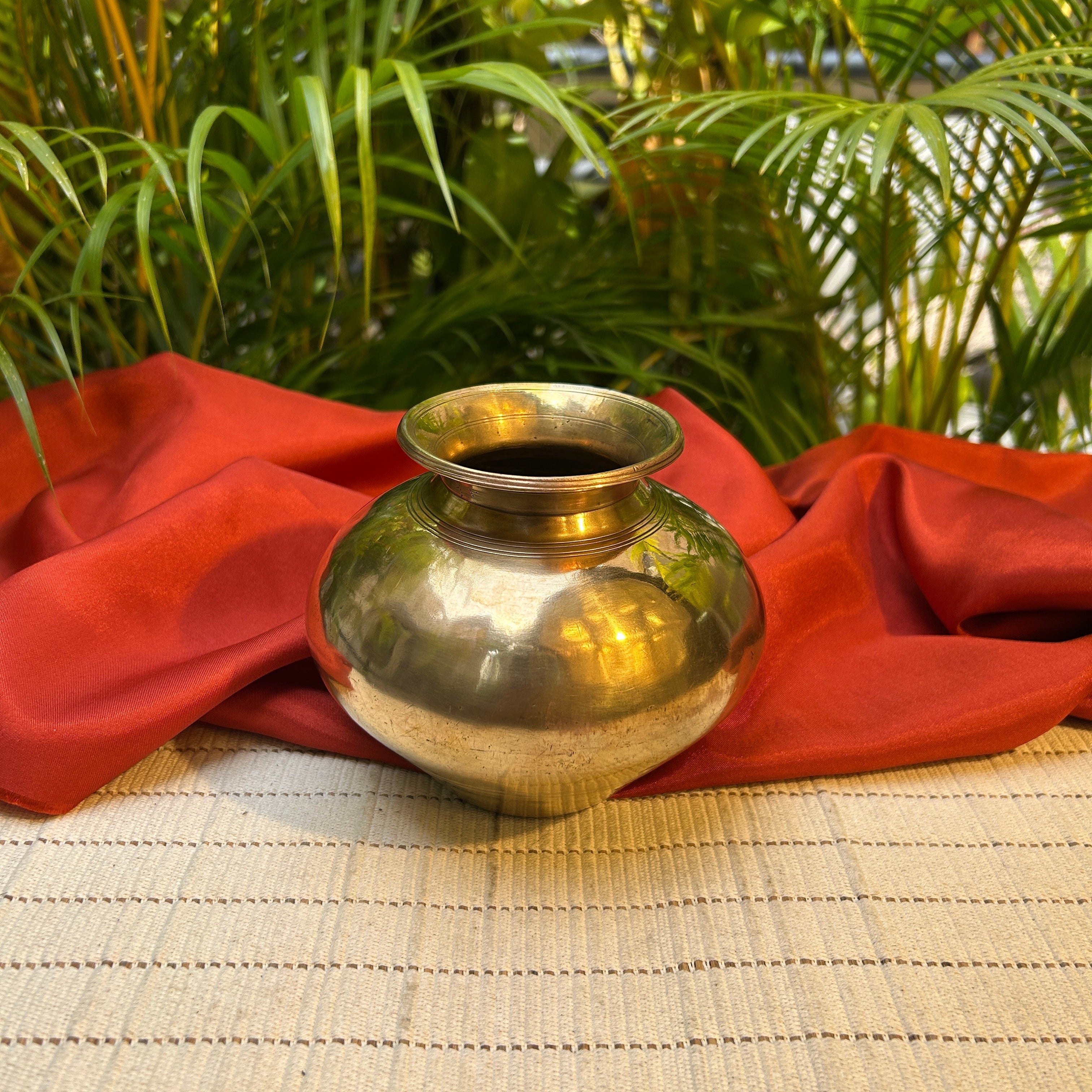 Vintage Water Mataka - Planter / Vase