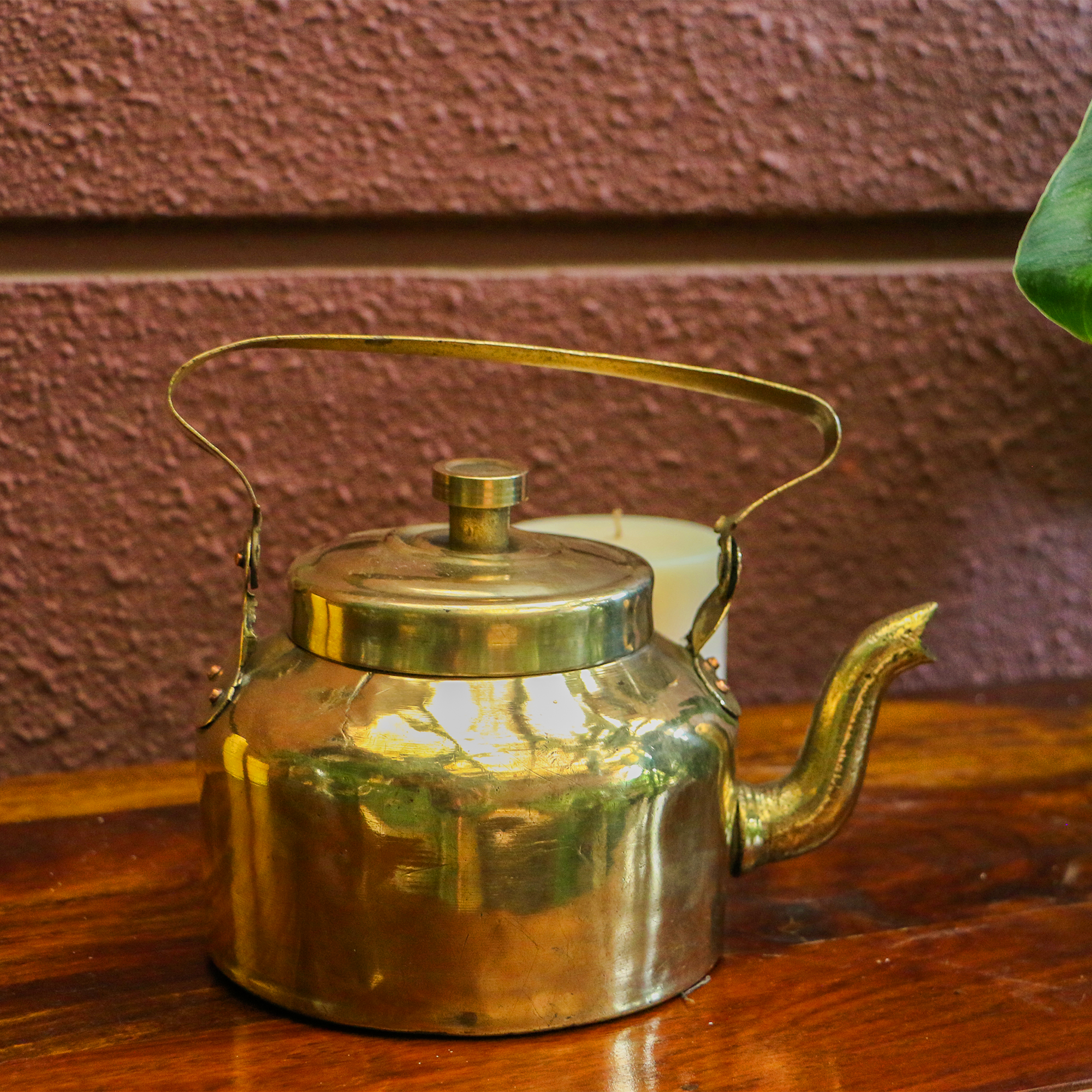 Vintage Brass Kettle - A collector's item !