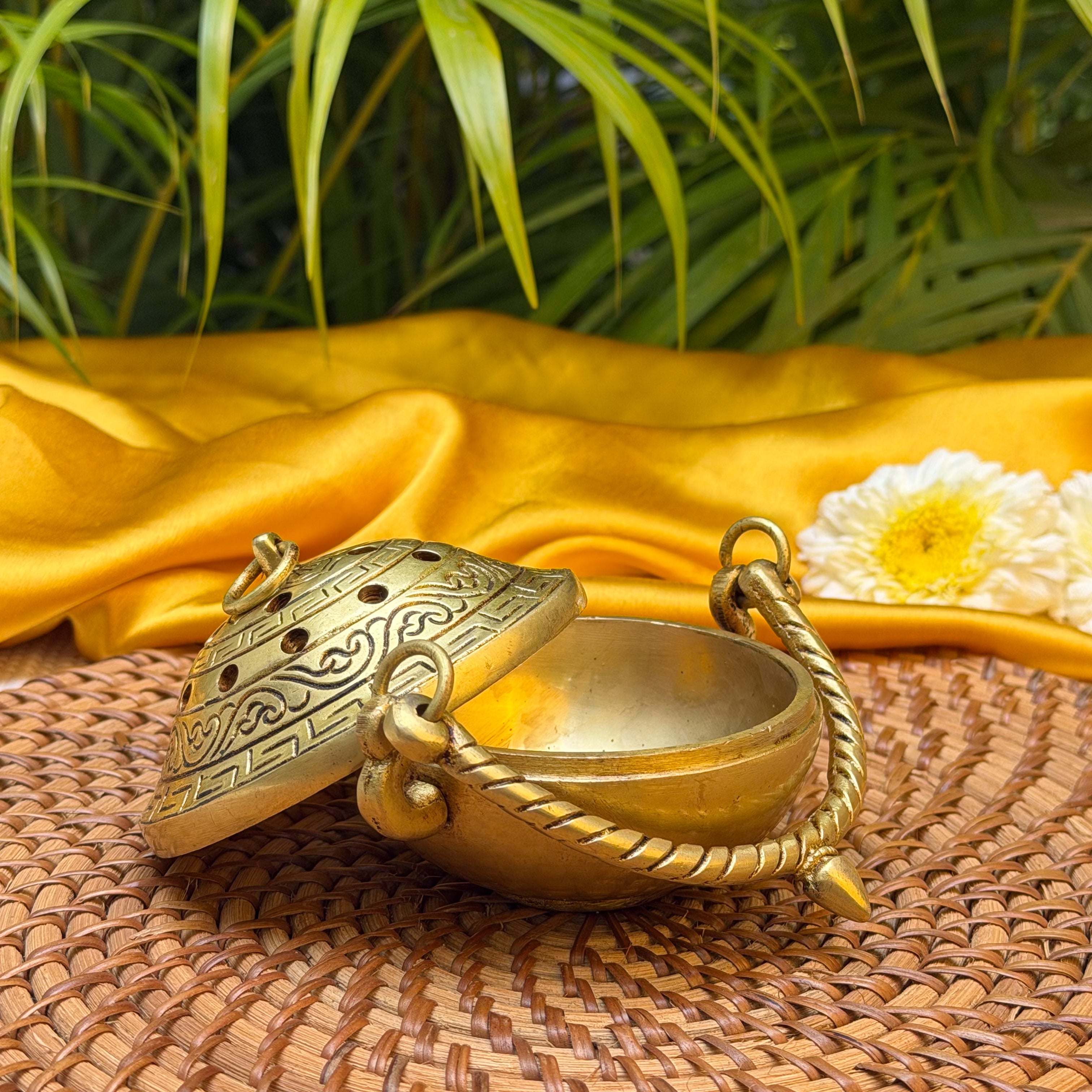 Ambi Brass Dhuni with Handle | Traditional Dhoop Dani with Perforated Lid | Decorative Brass Incense Burner for Pooja, Havan & Home Fragrance