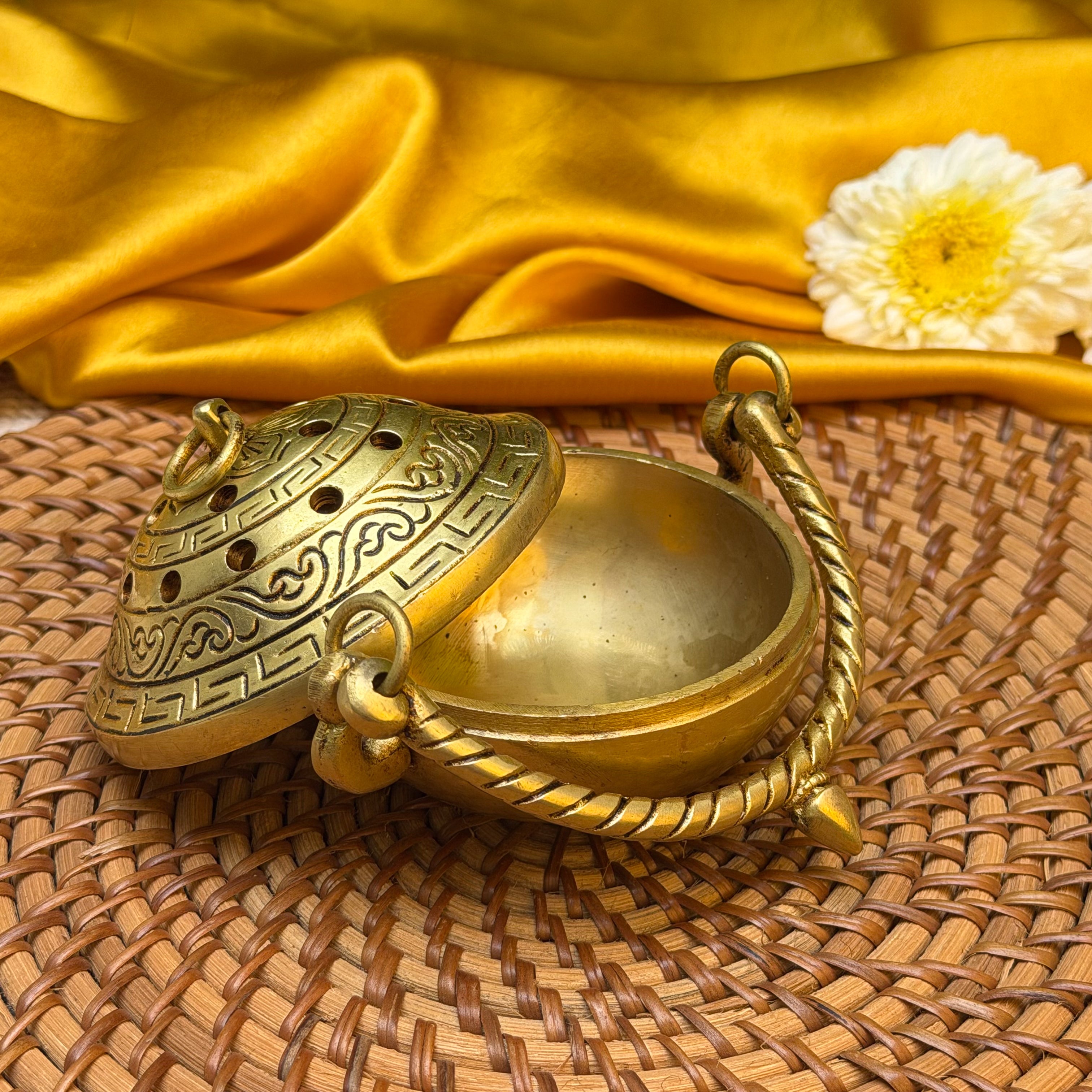 Ambi Brass Dhuni with Handle | Traditional Dhoop Dani with Perforated Lid | Decorative Brass Incense Burner for Pooja, Havan & Home Fragrance