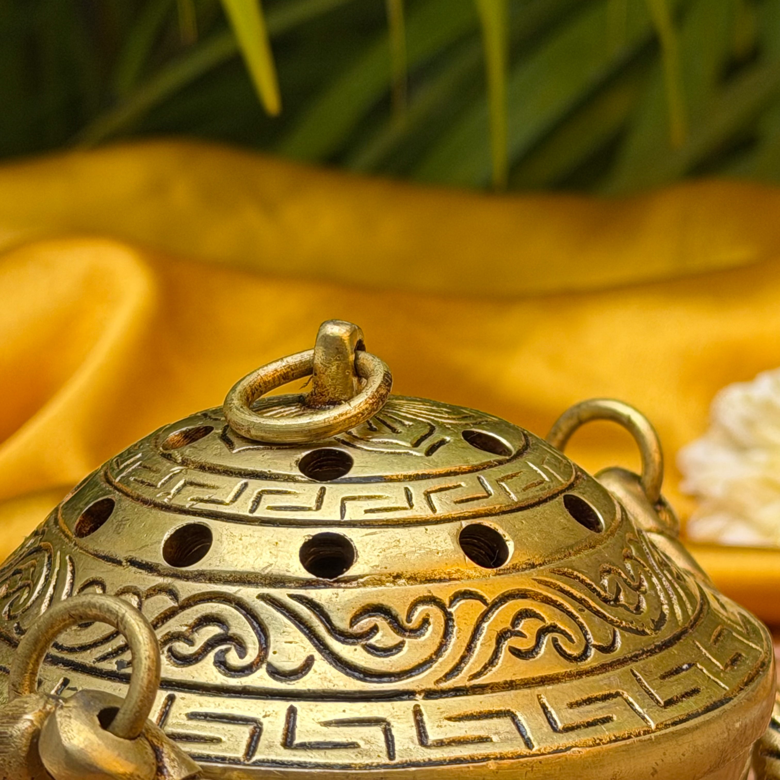 Ambi Brass Dhuni with Handle | Traditional Dhoop Dani with Perforated Lid | Decorative Brass Incense Burner for Pooja, Havan & Home Fragrance