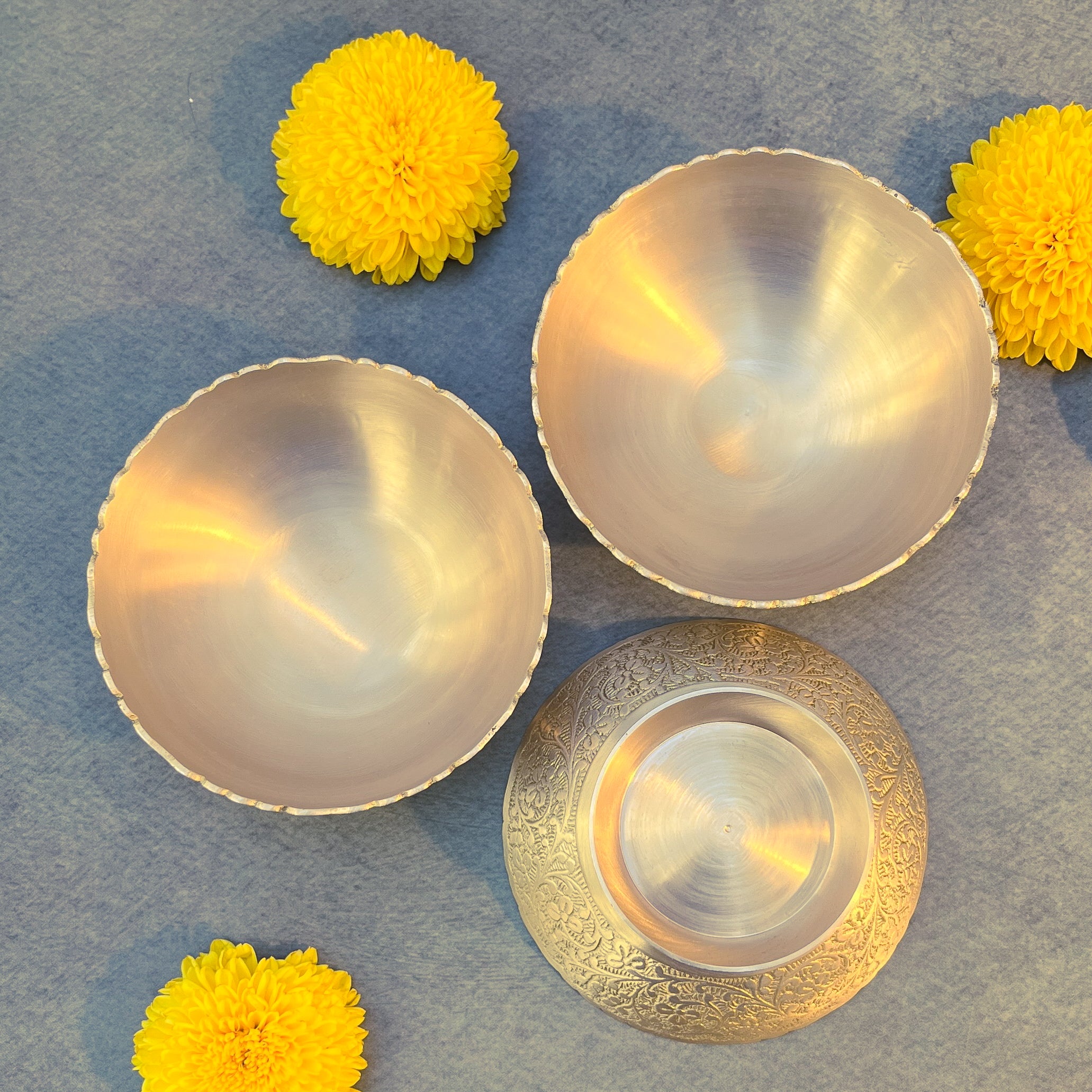 AMBI Handcrafted 100% Pure Brass Dessert / Nut Bowl with engraving Set of 4