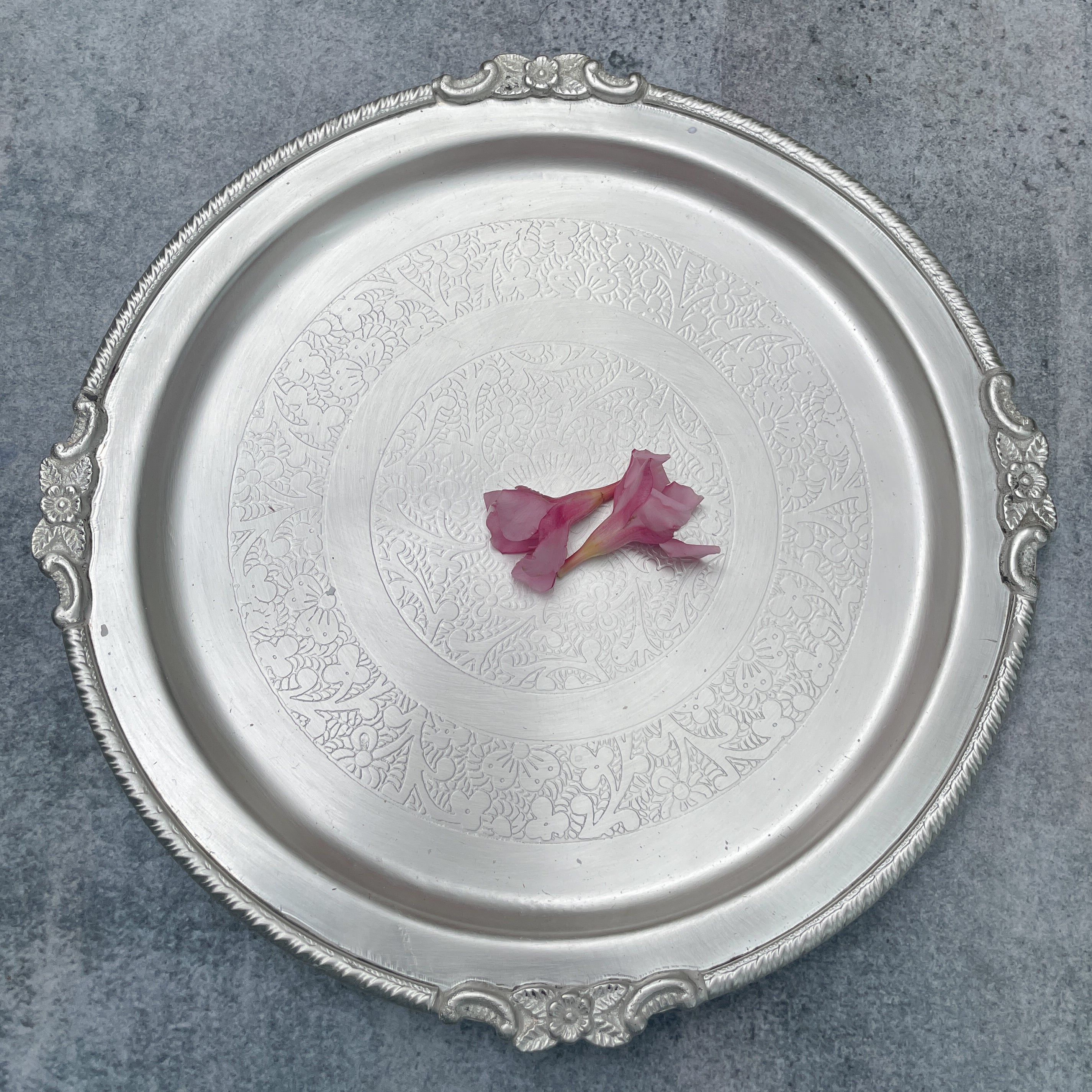 Ambi Pure Silver Plated Brass Royal Glossy Thali Set with Engraved Details – 8 Pieces