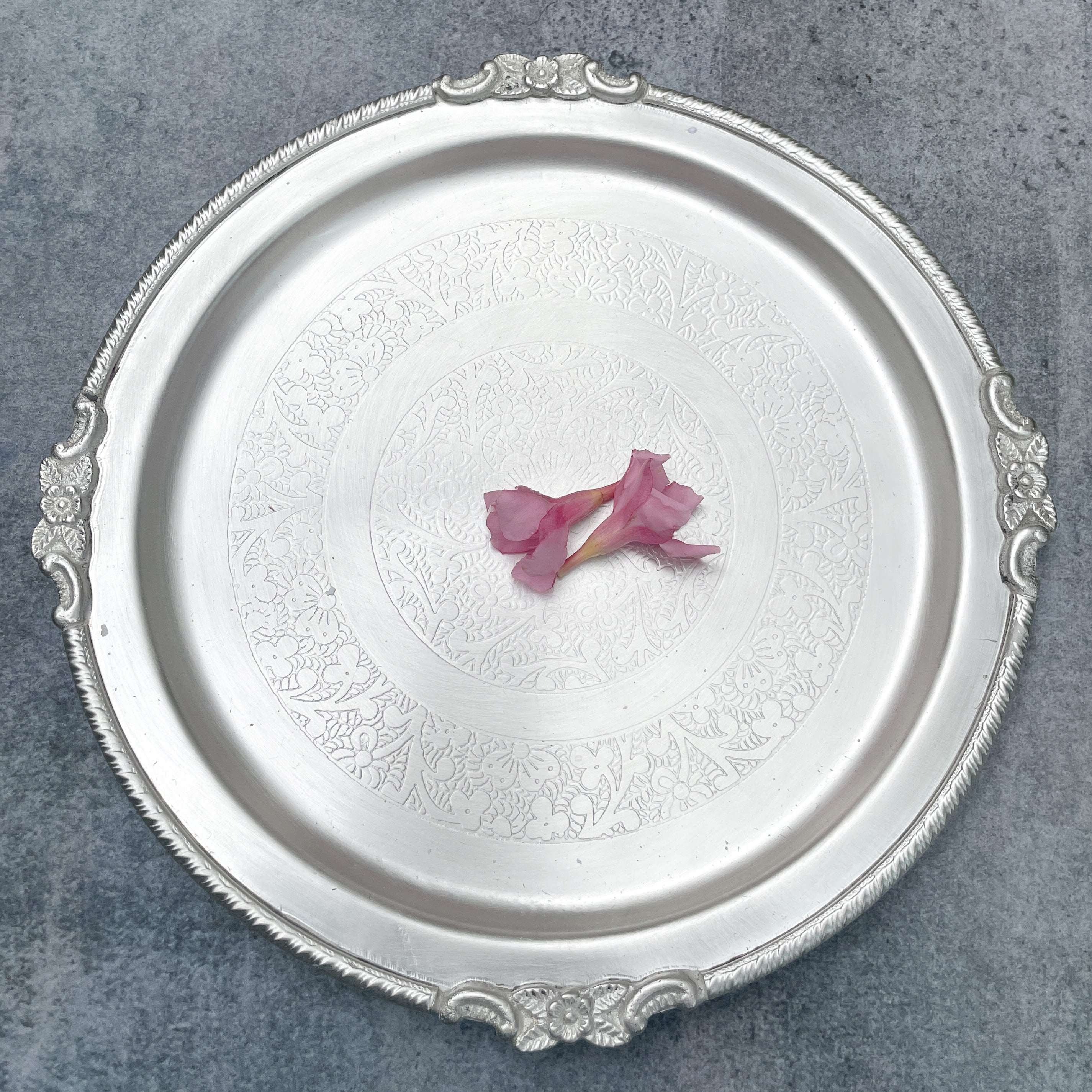 Ambi Elegant Gloss Finish Silver-Plated Engraved Plate - 8 inches