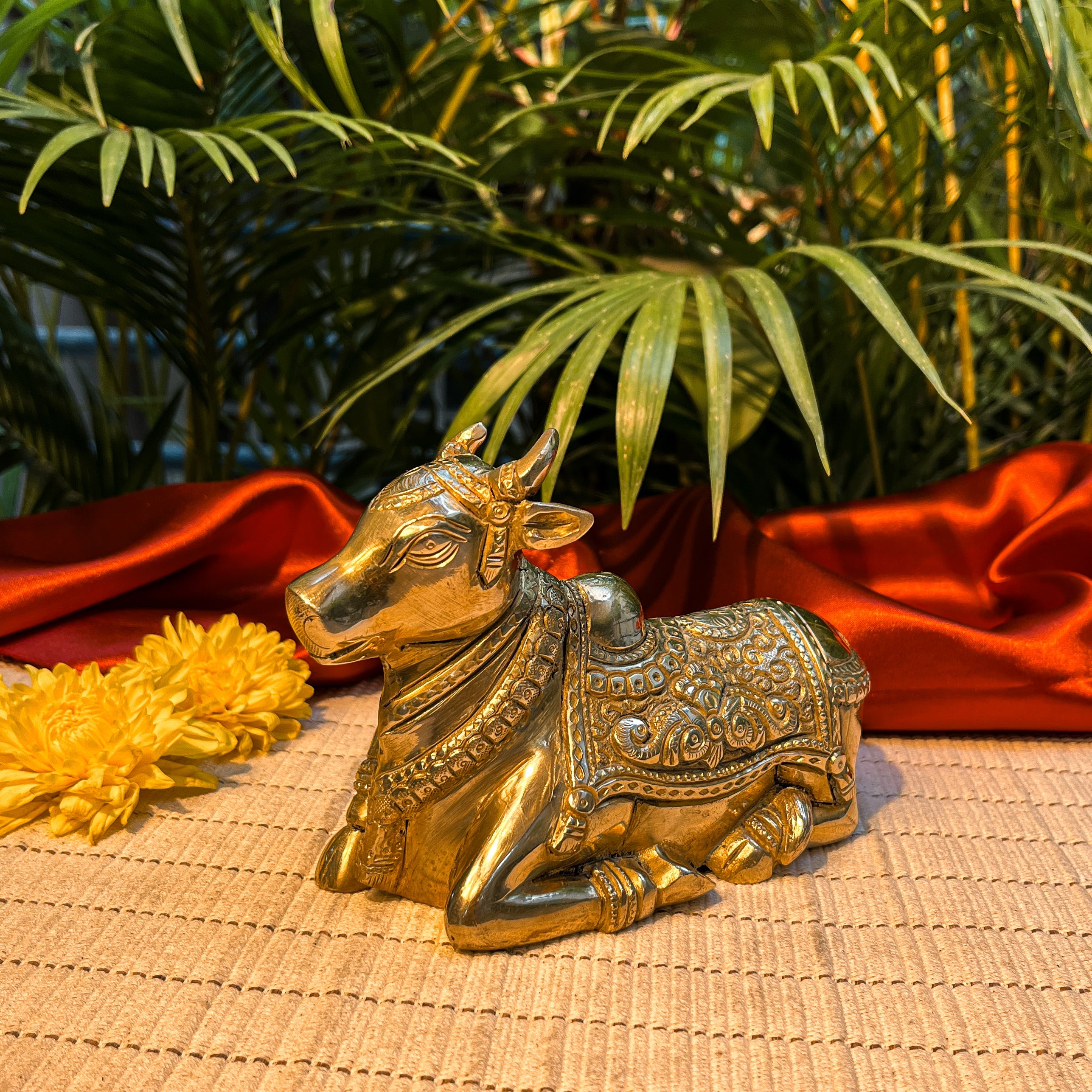 Ambi Ornate Pure Brass Nandi Idol for Pooja & Decor
