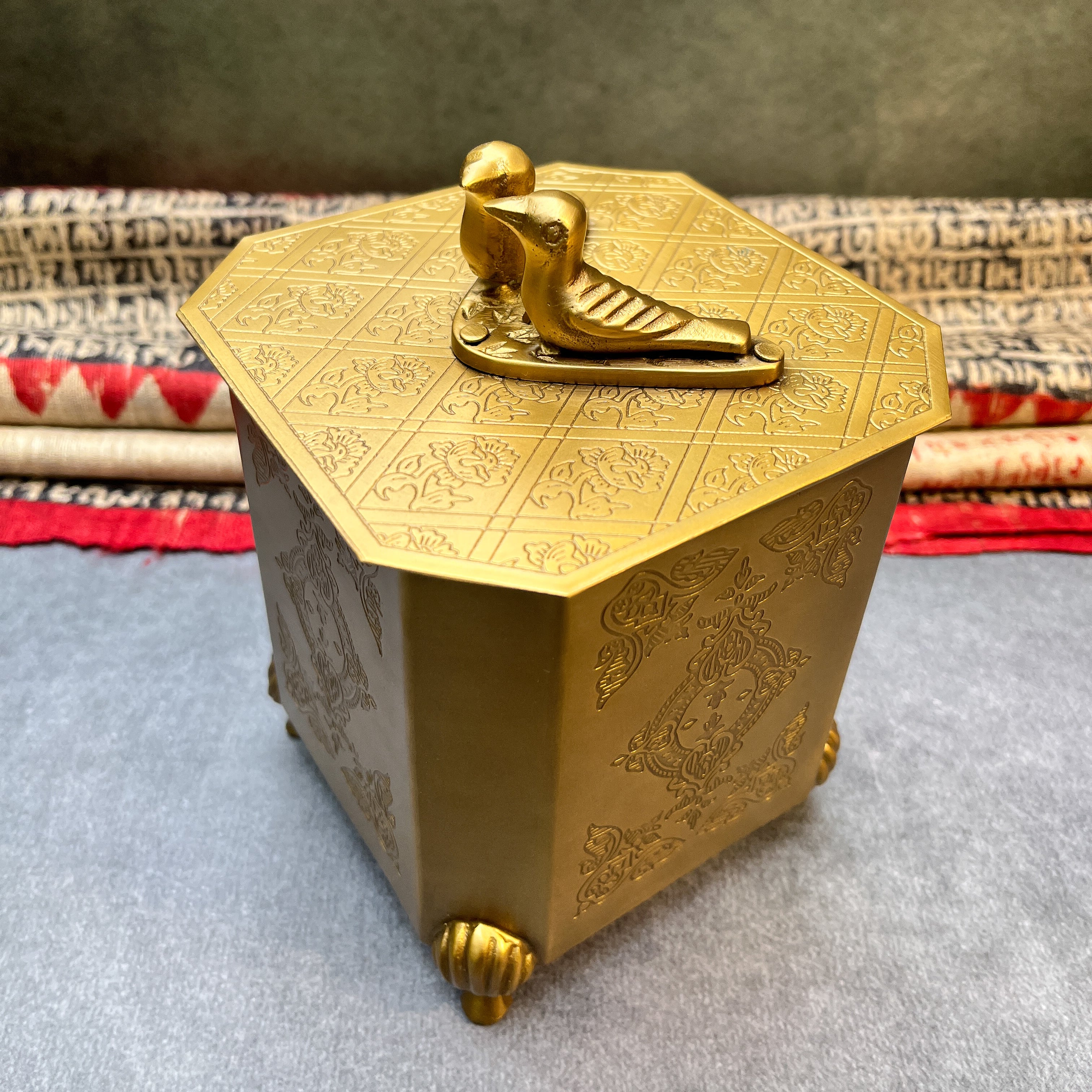 Ambi Pure Brass Heritage Birds Decorative Storage Box