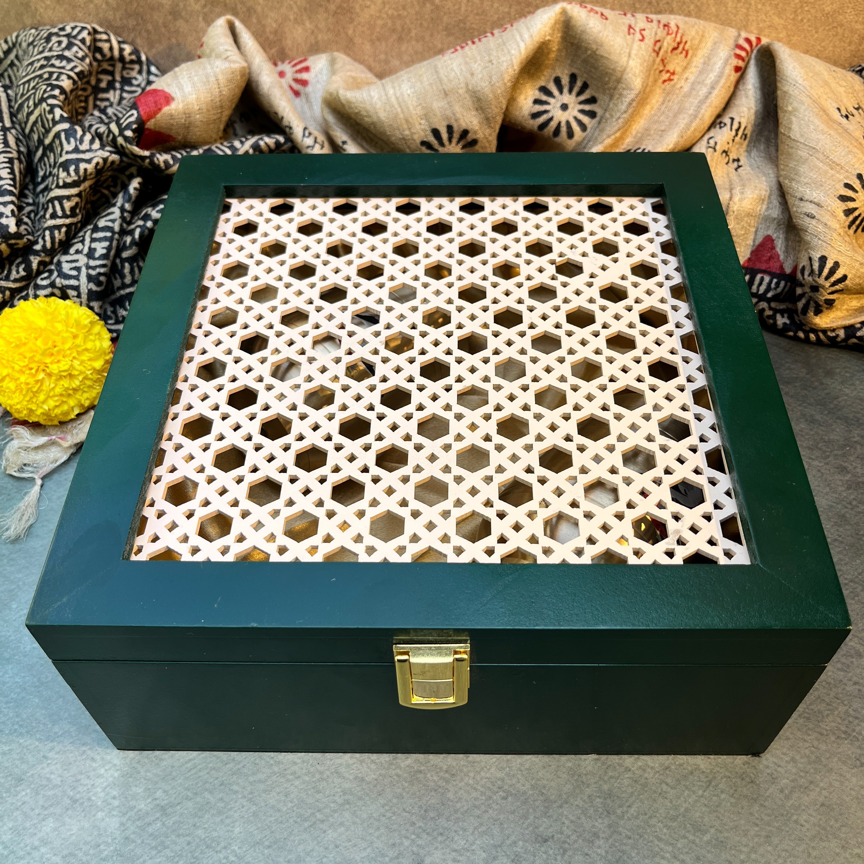 AMBI Emerald Green Noor Jaali Wooden Gift Box – A Timeless Gifting Essential