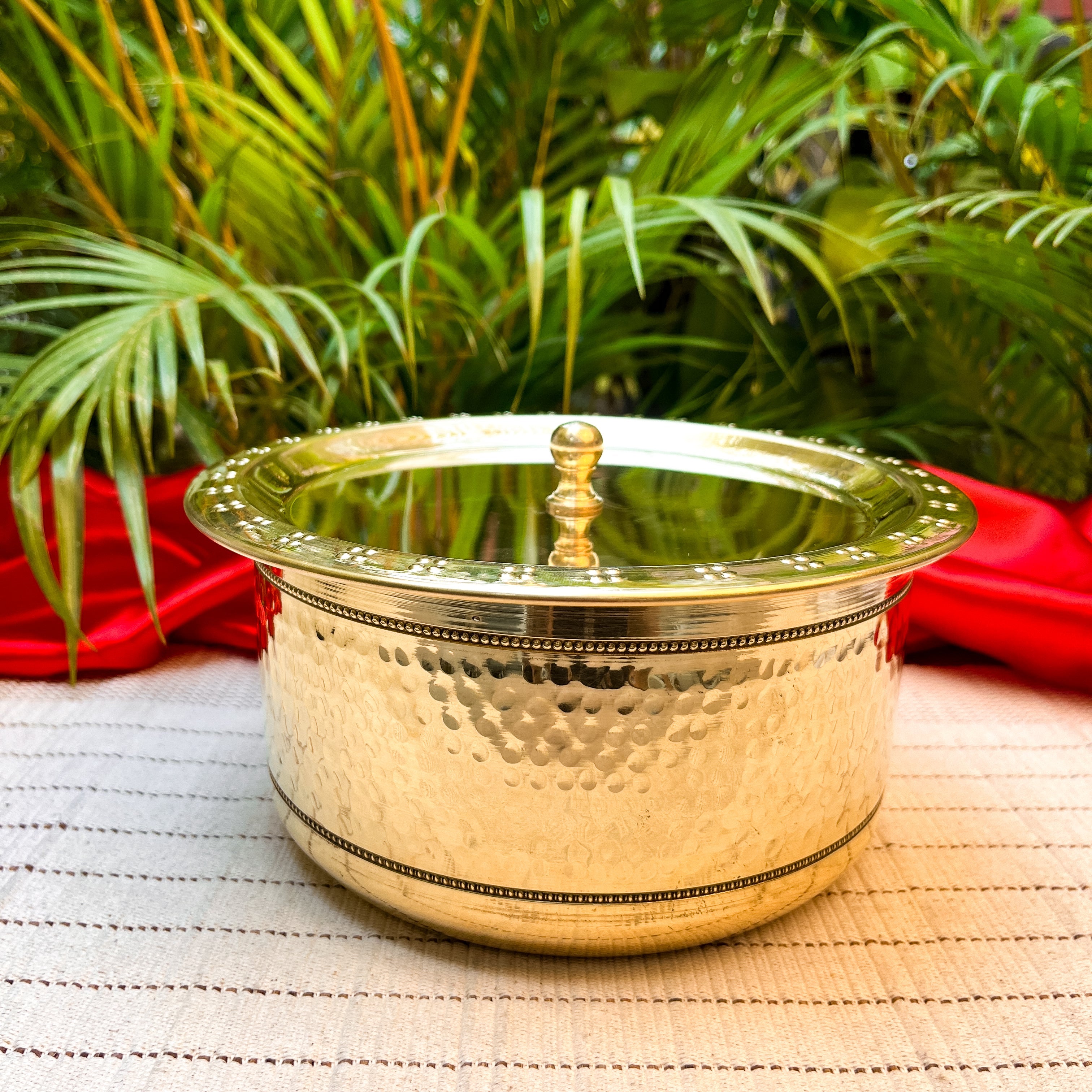 Ambi Home Pure Brass Medium Hammered Milk Boiling Pateela with Lid | 1.5L Traditional Indian Cooking Pot